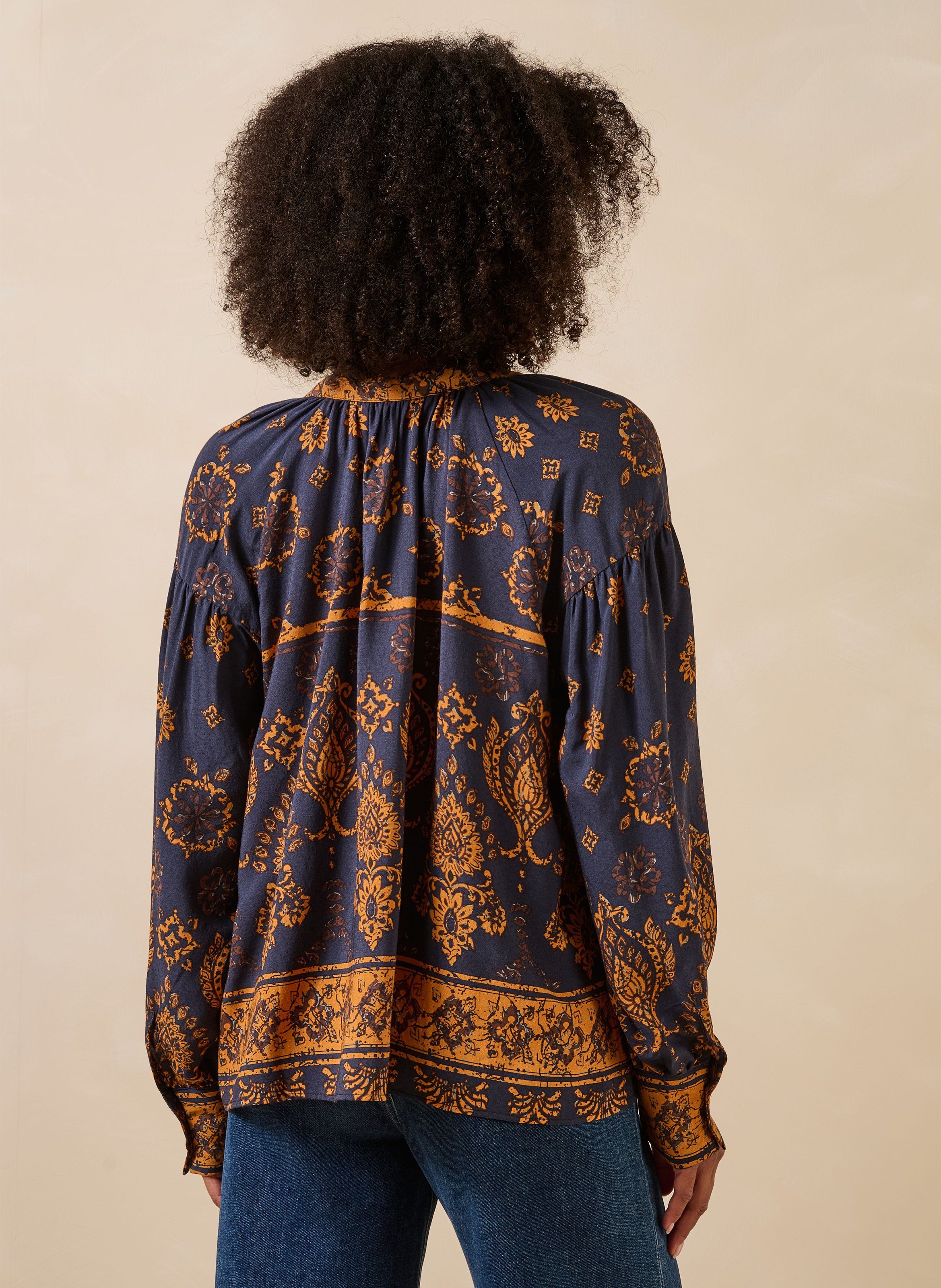 Blouse col V imprimée LA FEE MARABOUTEE Bleu