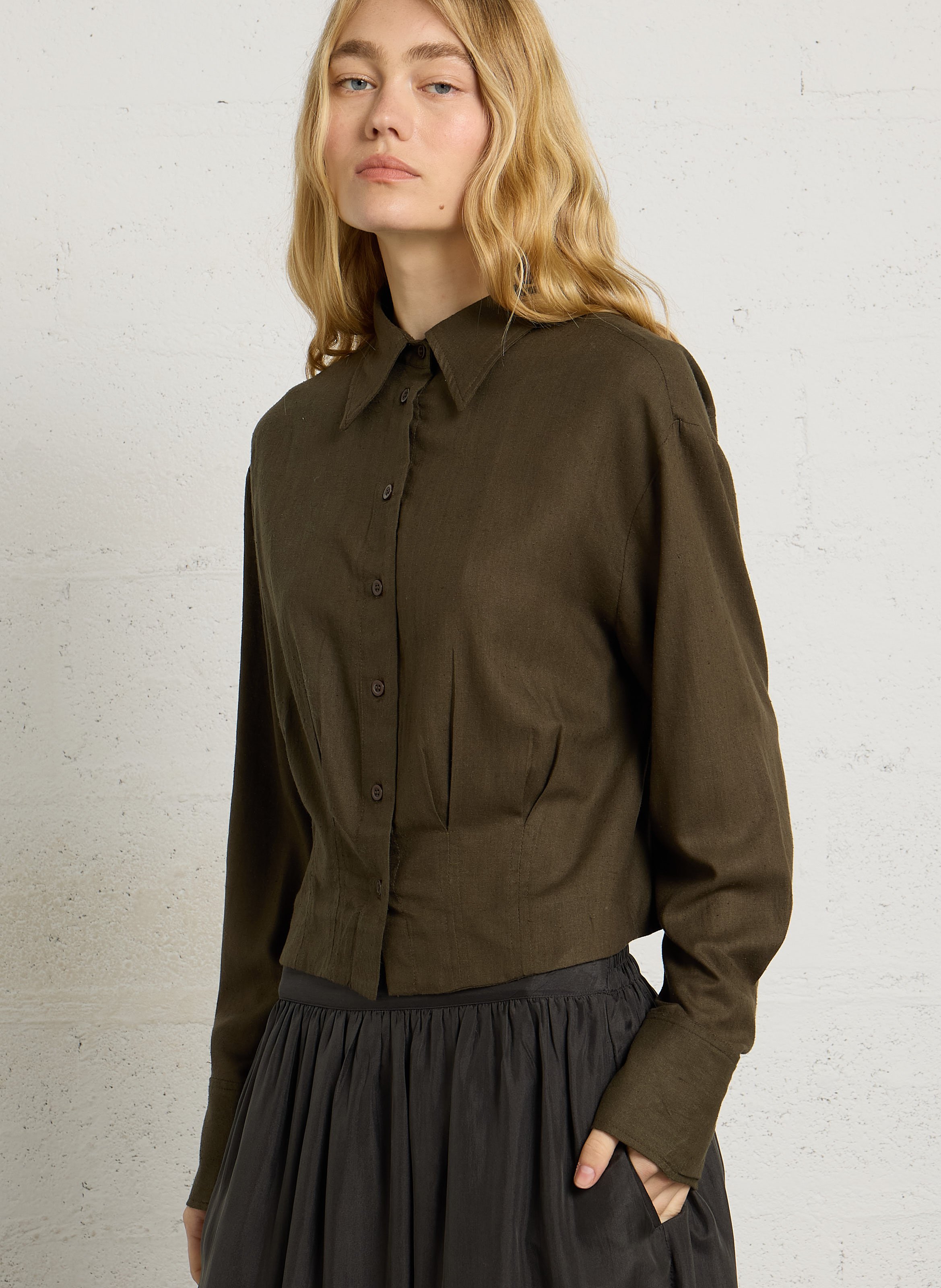 Chemise courte et droite en soie BELLEPIECE Marron