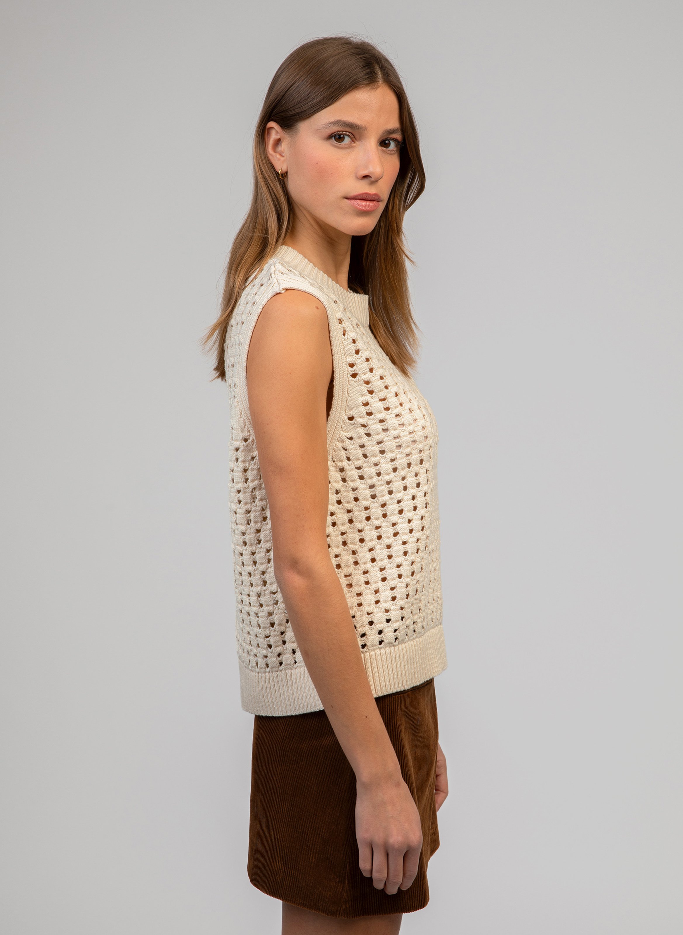 Round neck sleeveless openwork sweater AN'GE Beige