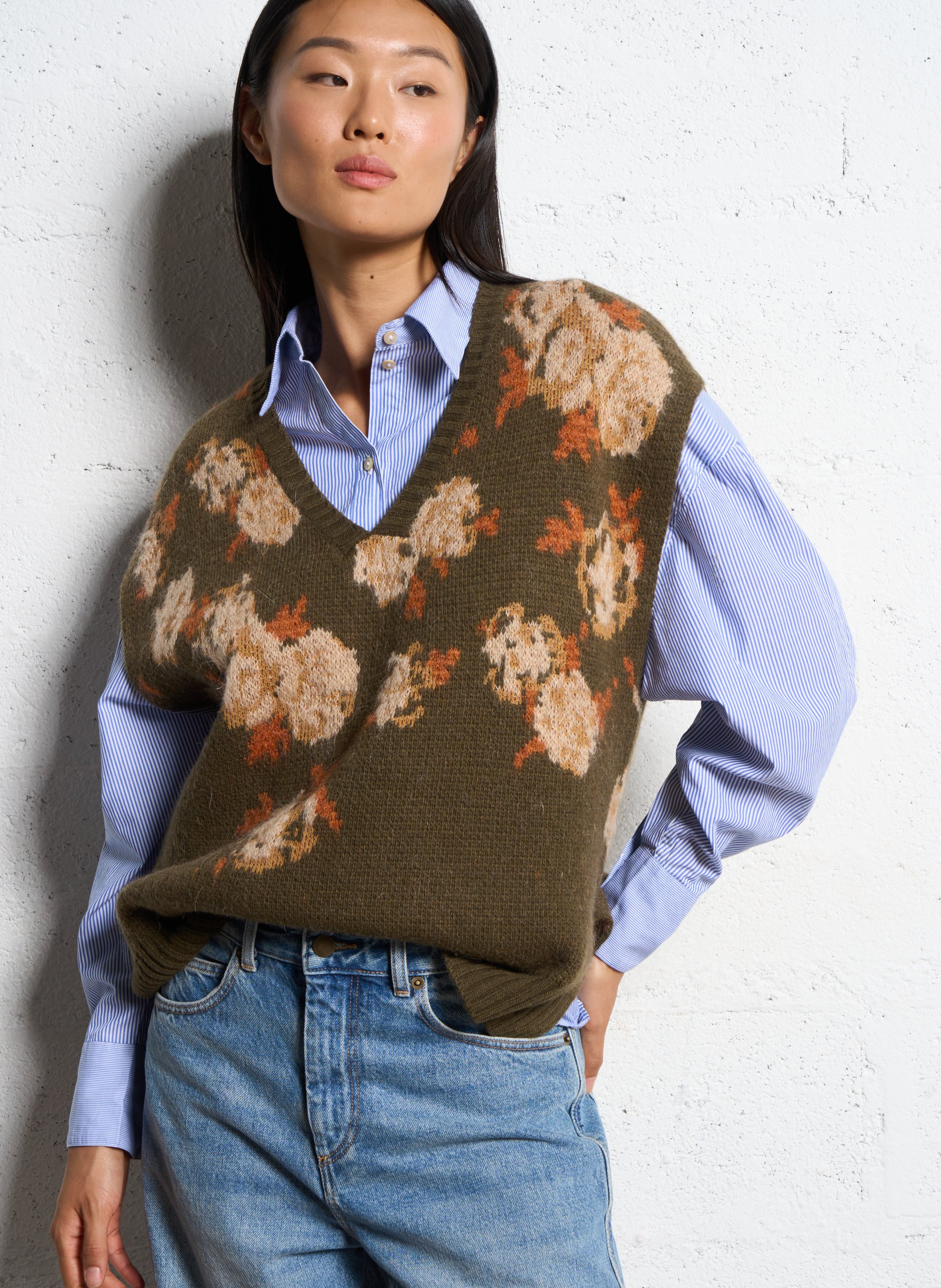 Pull col V sans manches en maille imprimée MOMONI Vert