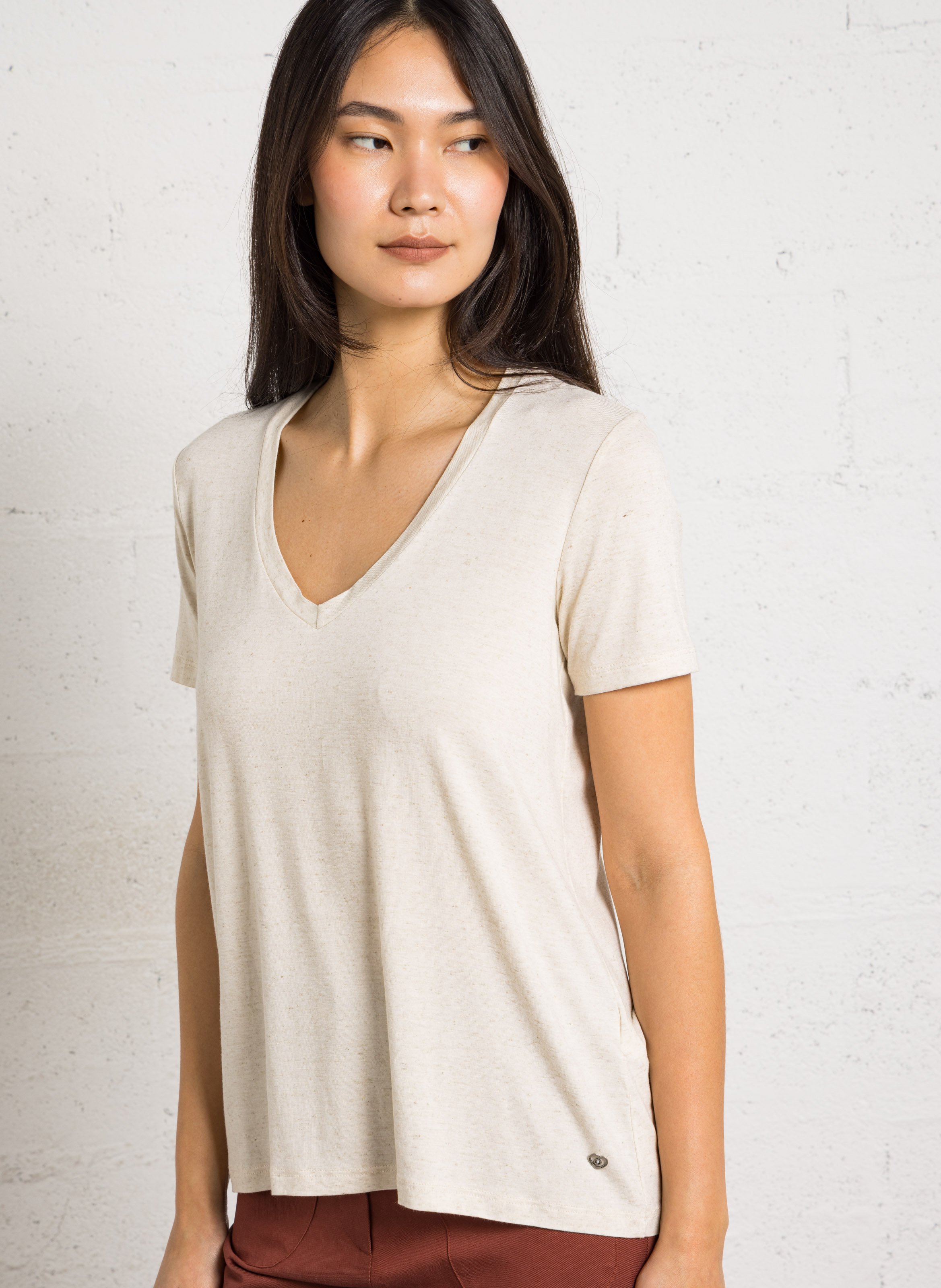 Straight V-neck T-shirt PLEASE Beige