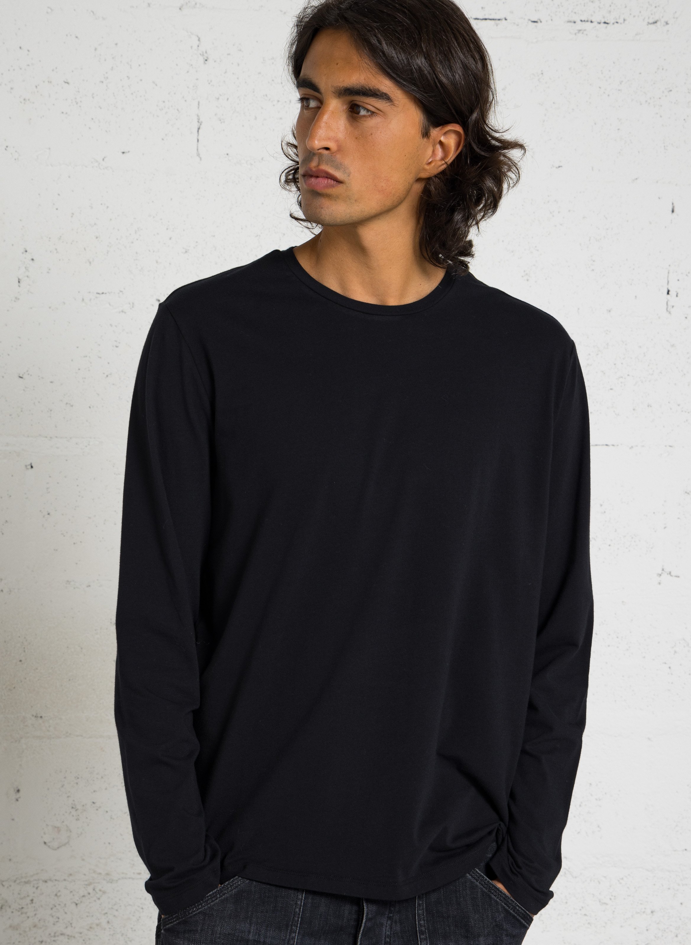 Gerade geschnittenes Rundhals-T-Shirt aus Bio-Baumwoll-Mix MAJESTIC FILATURES Schwarz
