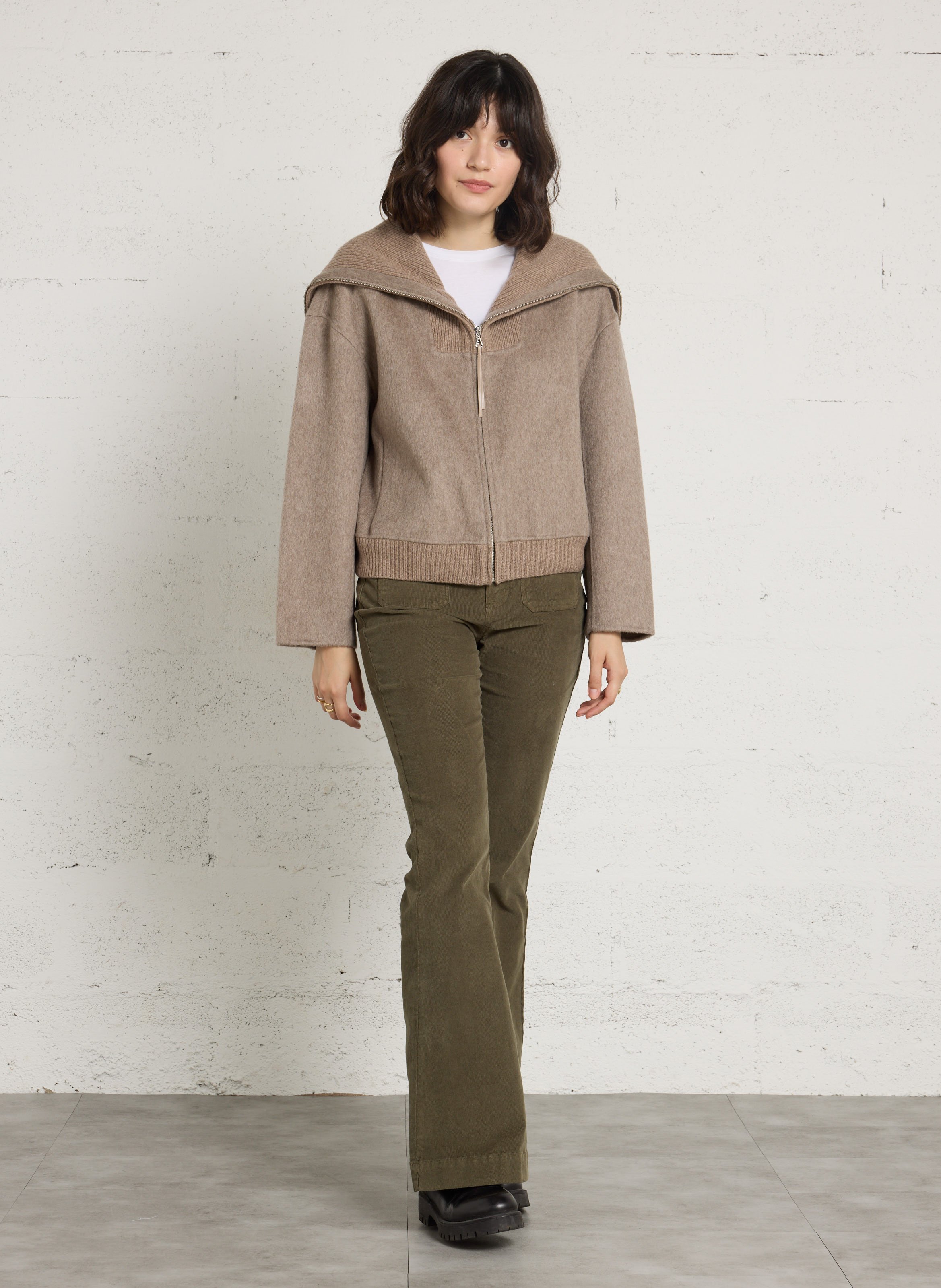 Wolljacke mit Truckerkragen BERENICE Beige