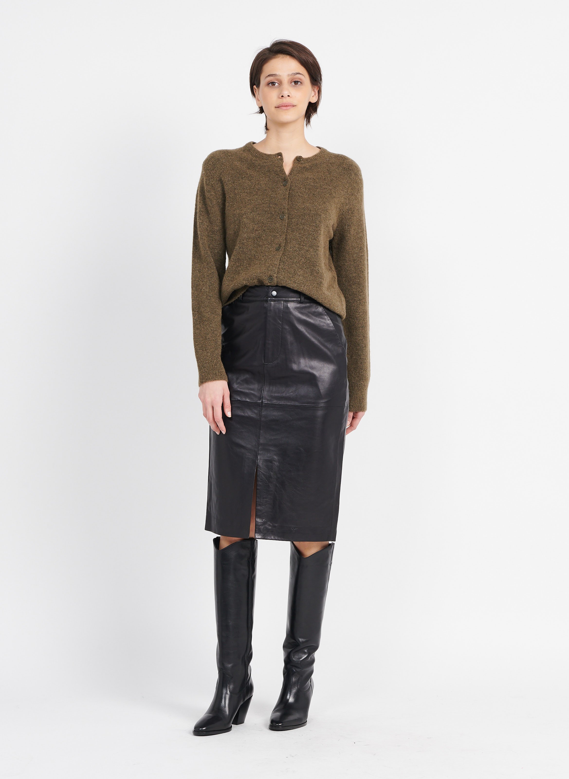 4688019 Black Classic Pencil Skirt