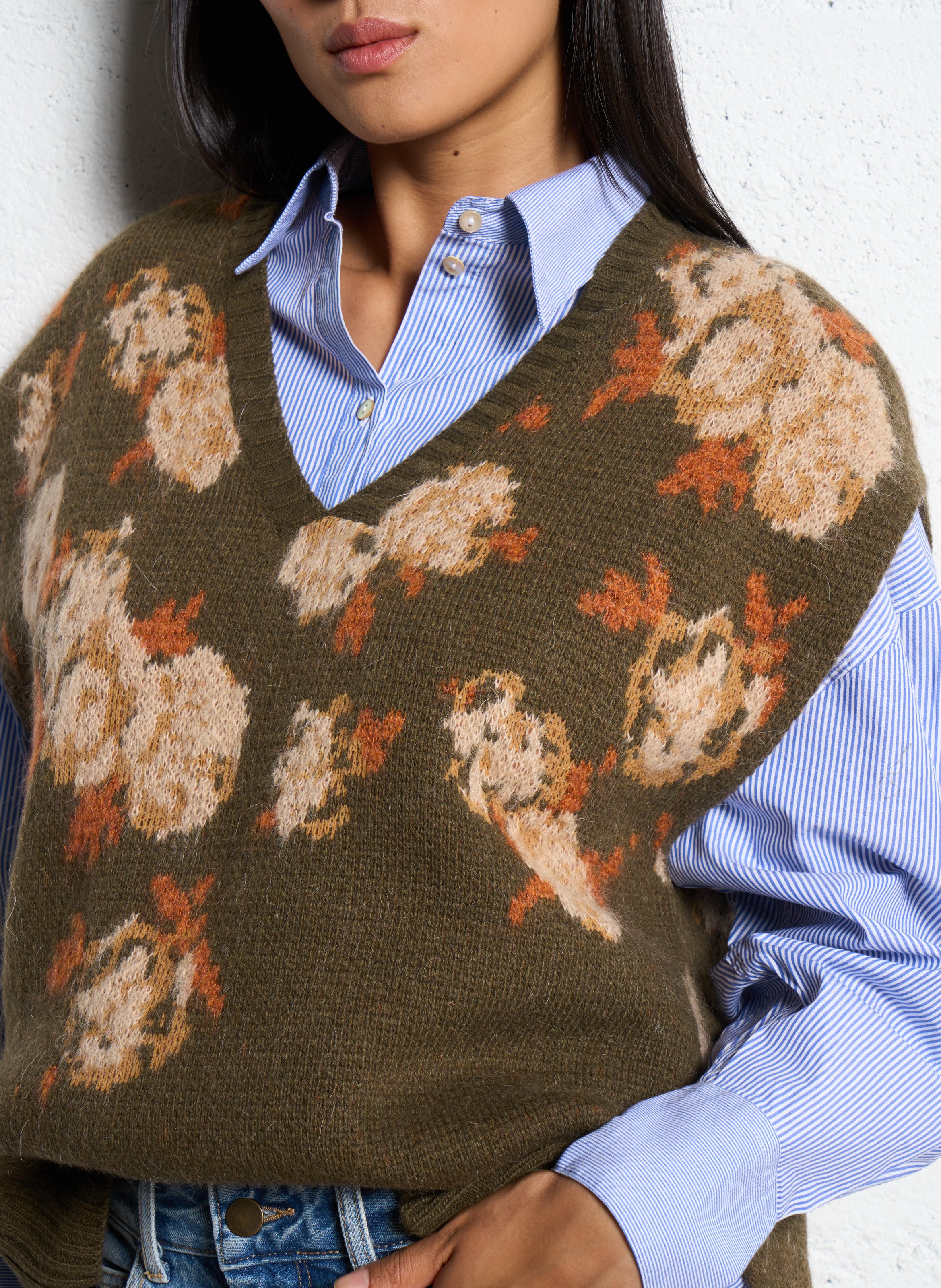 Pull col V sans manches en maille imprimée MOMONI Vert