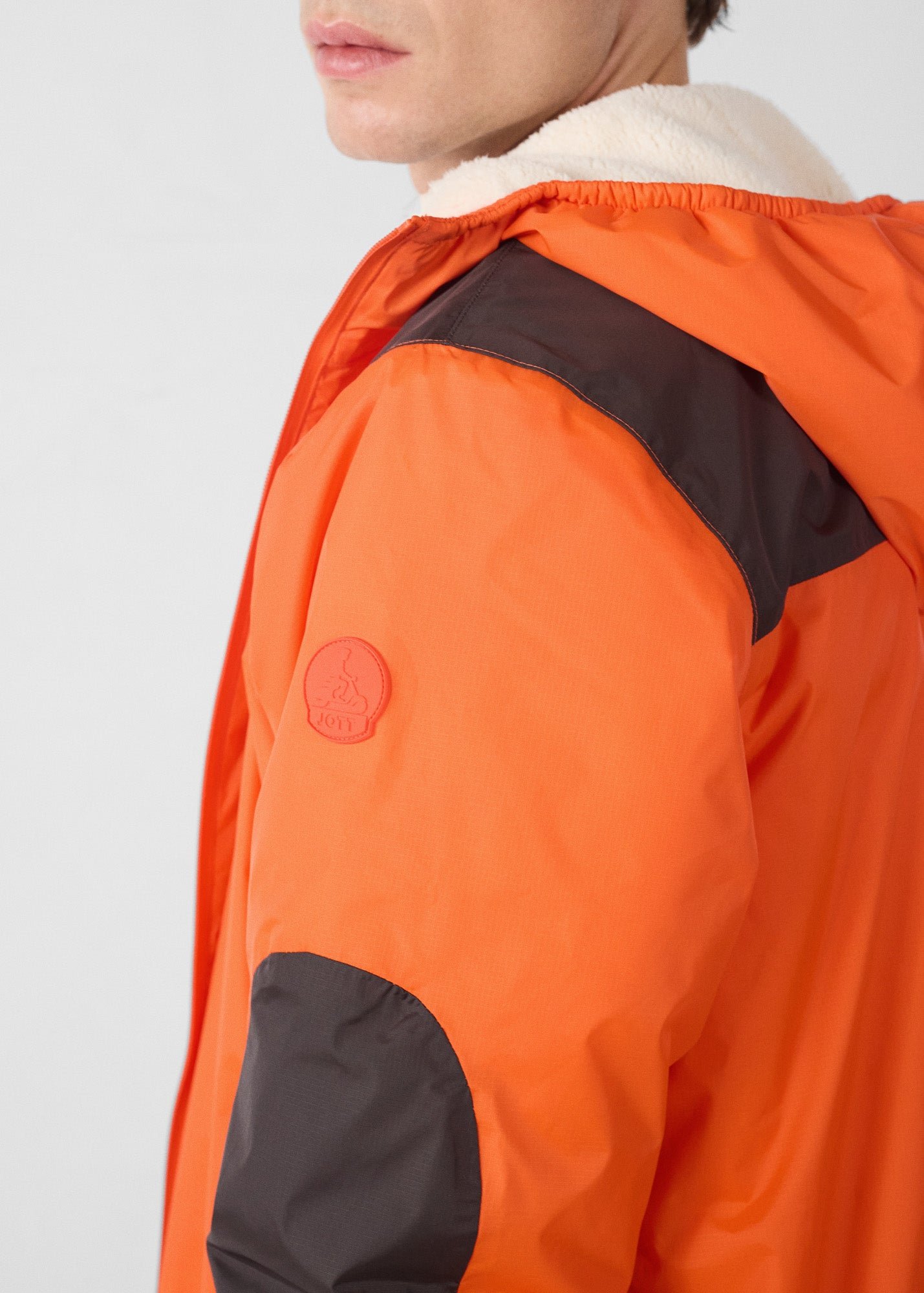 Long Sherpa Hallin Raincoat Red