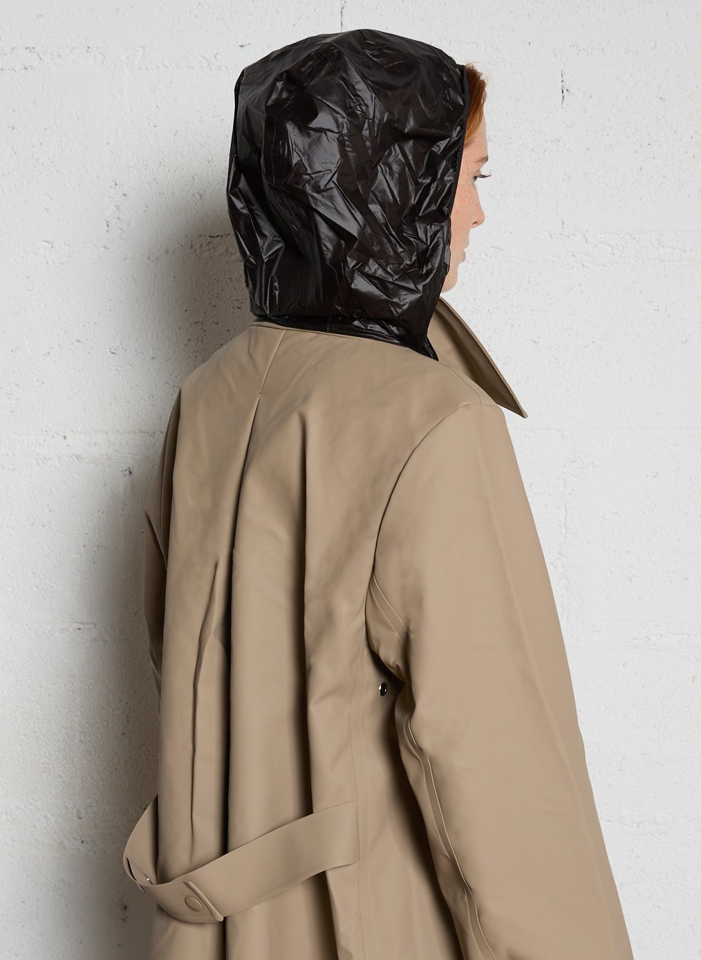 Imperméable à col classique à capuche RAINS Beige