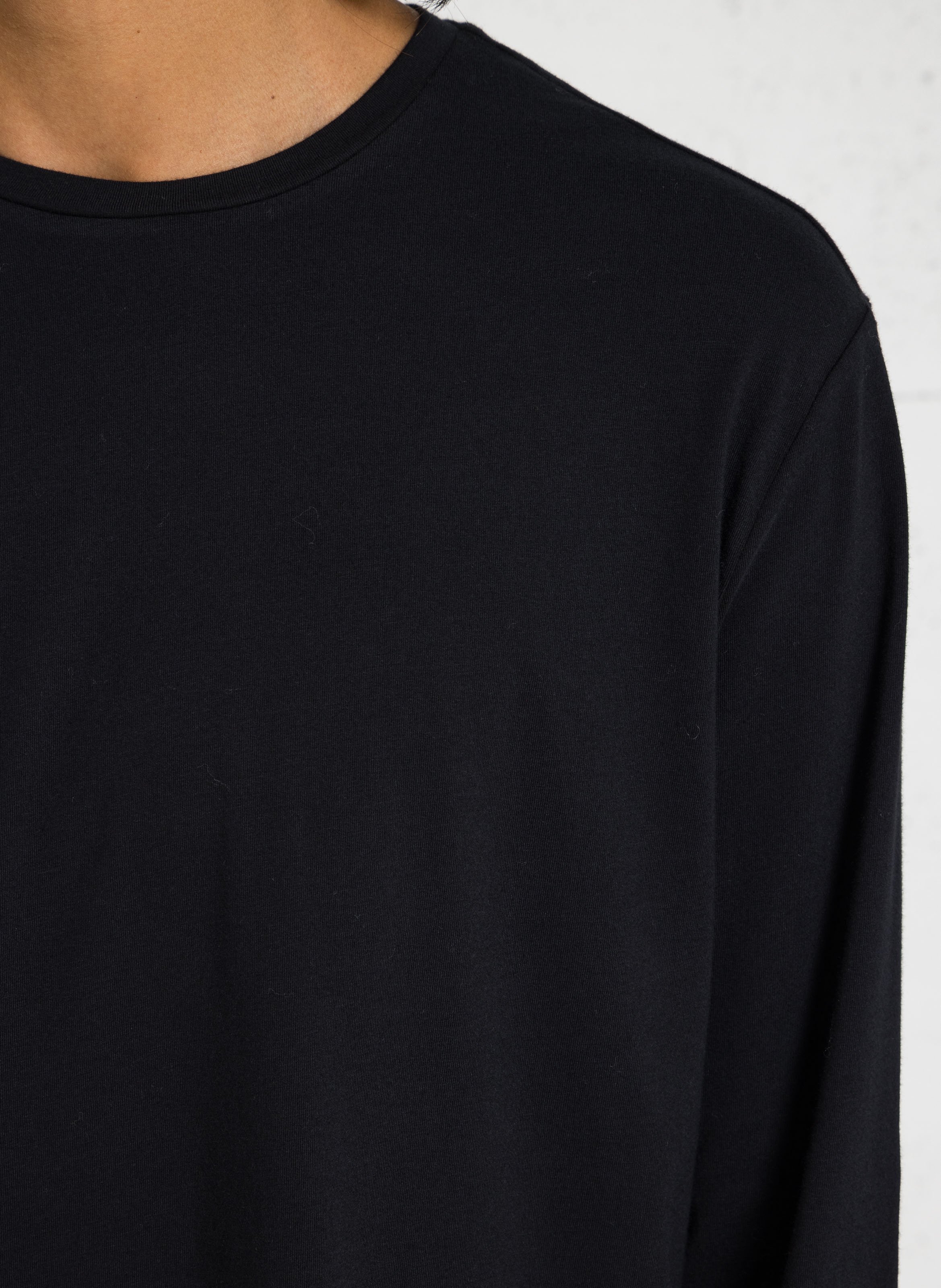 Gerade geschnittenes Rundhals-T-Shirt aus Bio-Baumwoll-Mix MAJESTIC FILATURES Schwarz