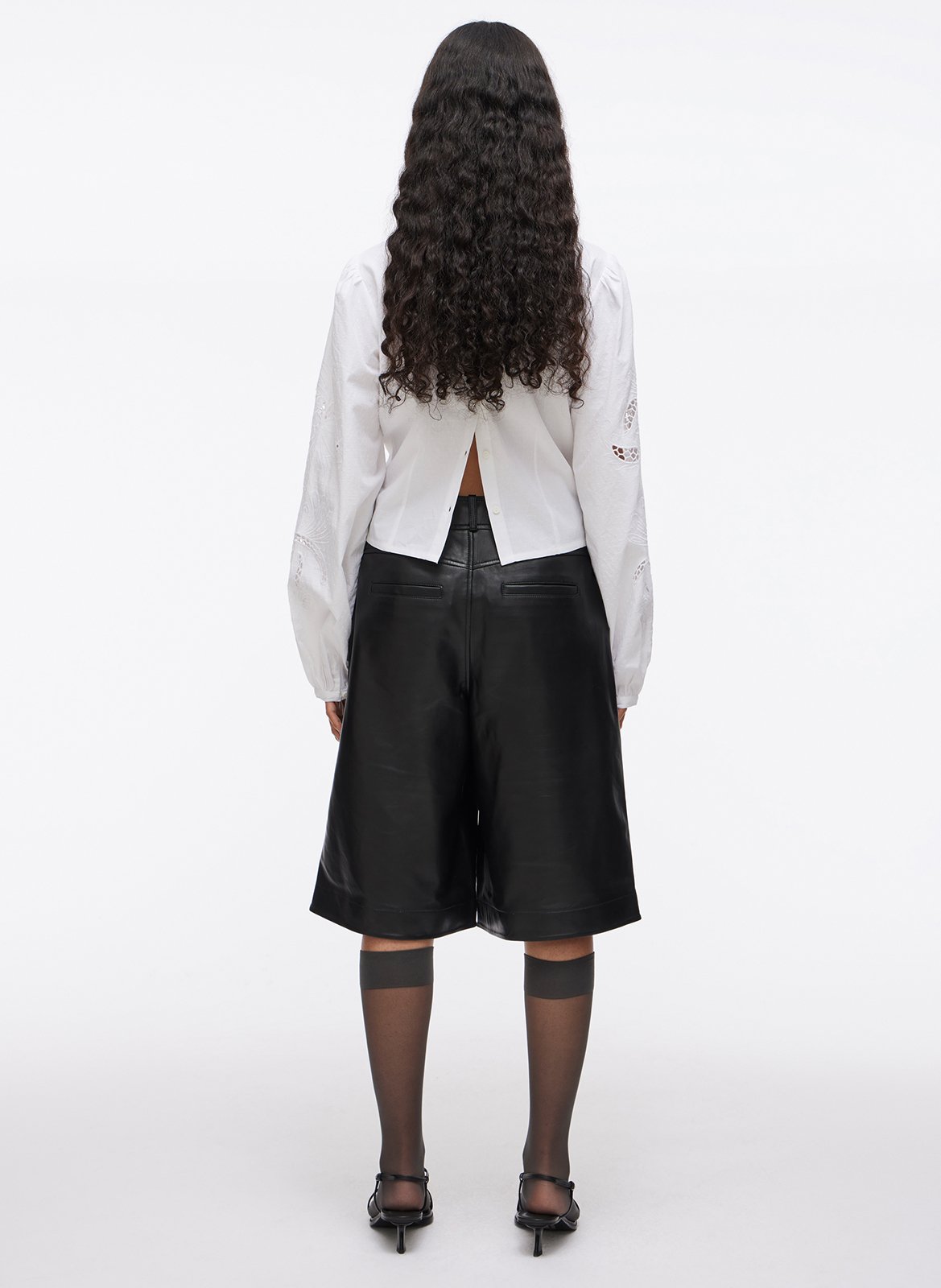 Short en cuir  ROUGE EDIT Gris