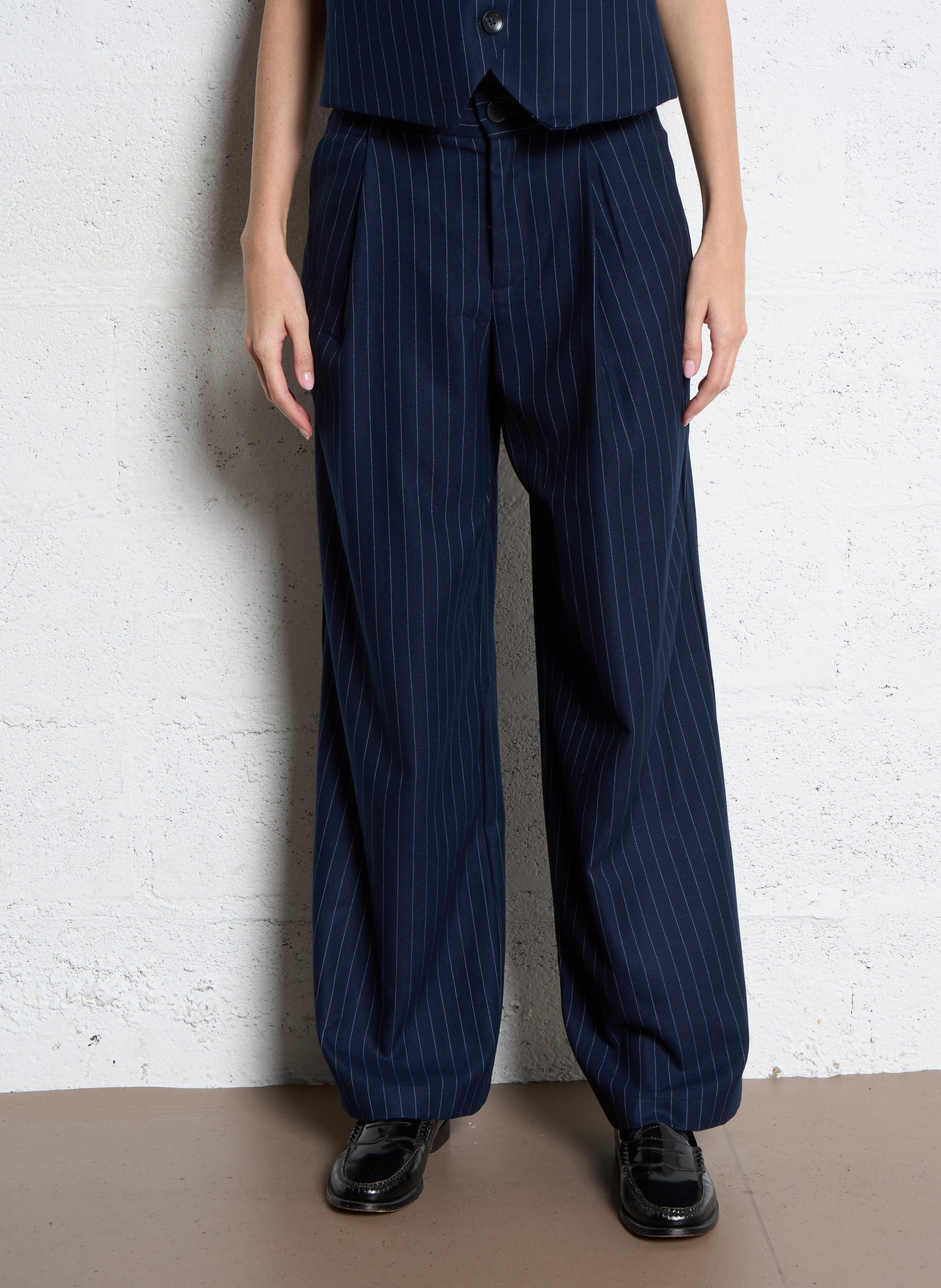 Weite Hose mit schmalen Streifen  THE KORNER Blau