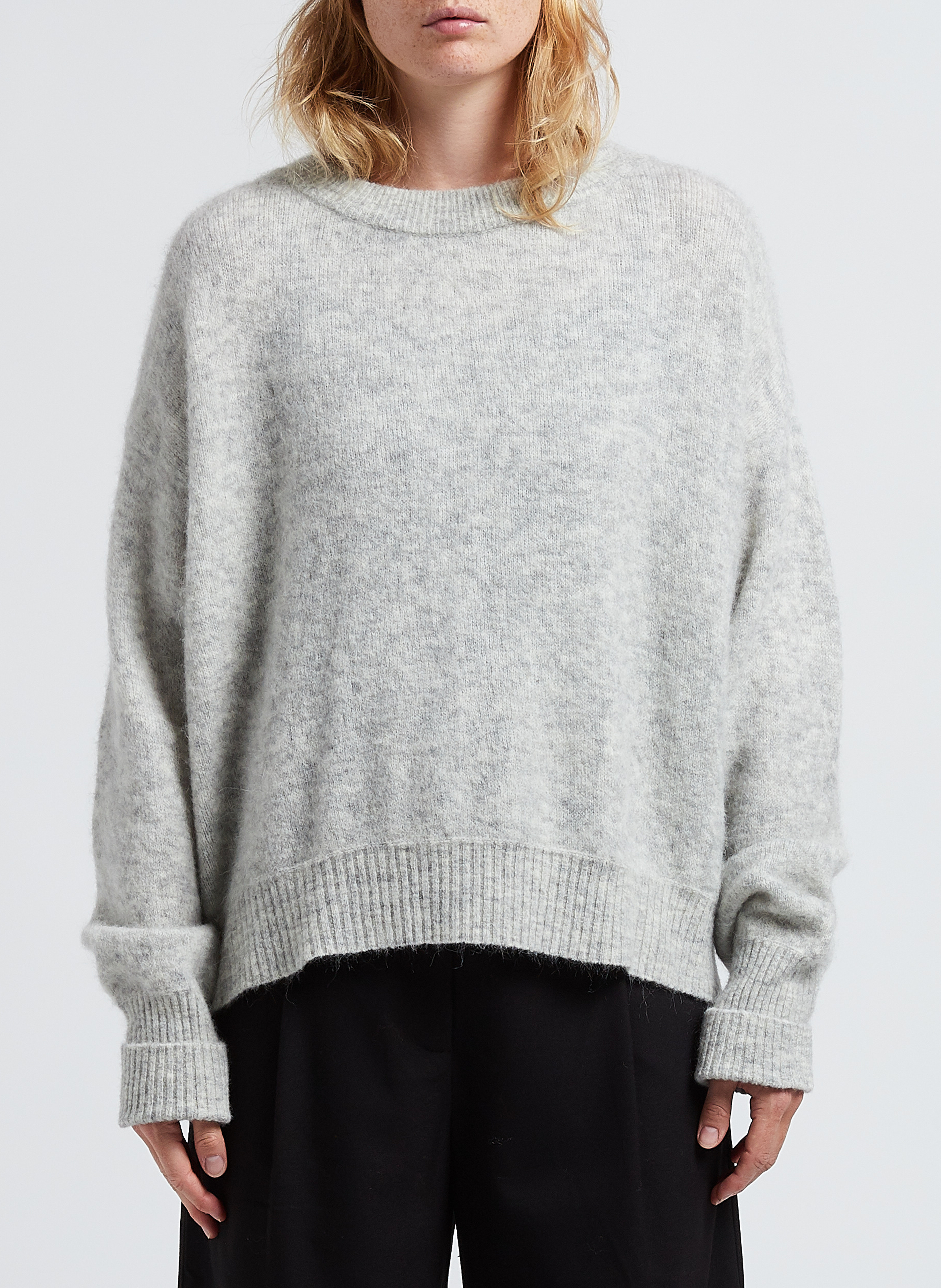 Weiter Rundhalspullover aus Wollmix AMERICAN VINTAGE Grau