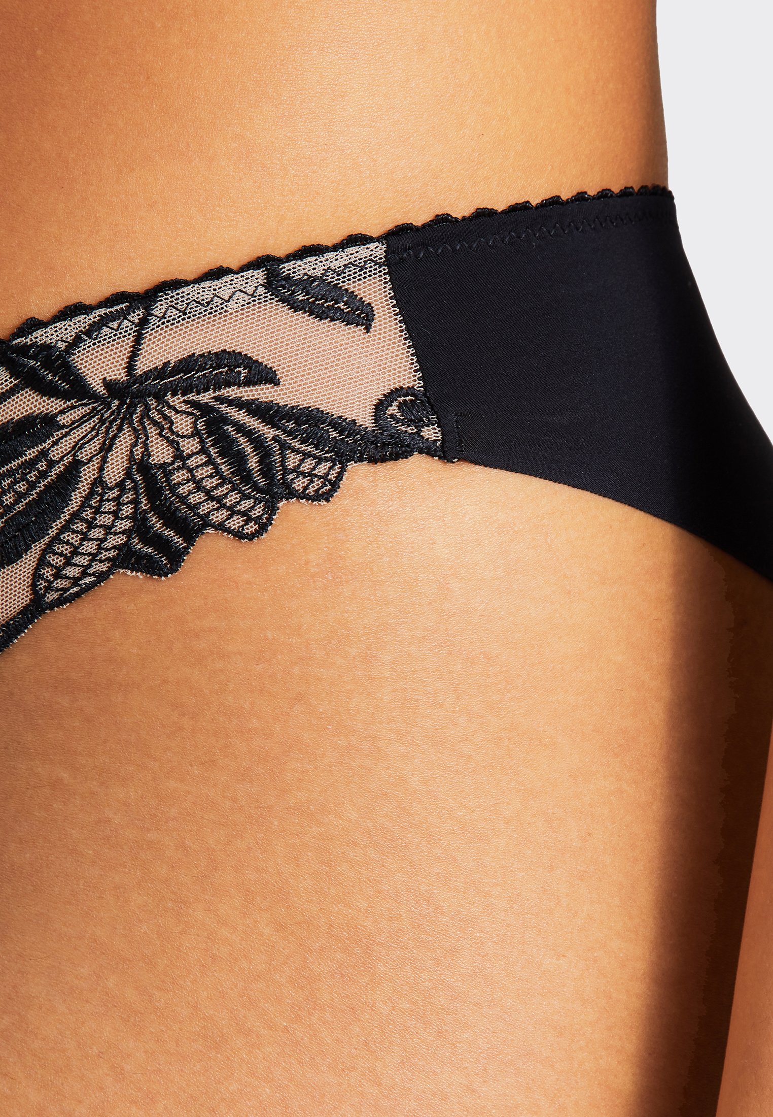 Brazilian-style panties AUBADE Black