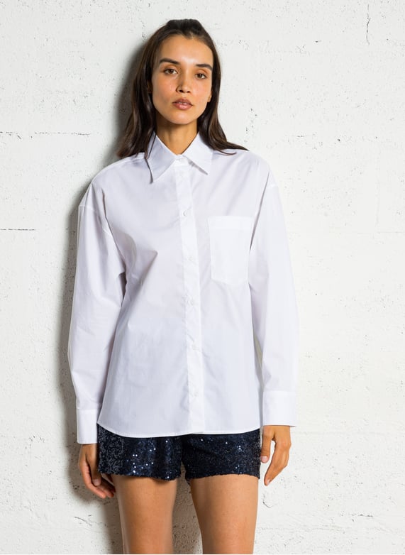 LA CHEMISE CLASSIQUE BLANCHE LA CHEMISE CLASSIQUE BLANCHE