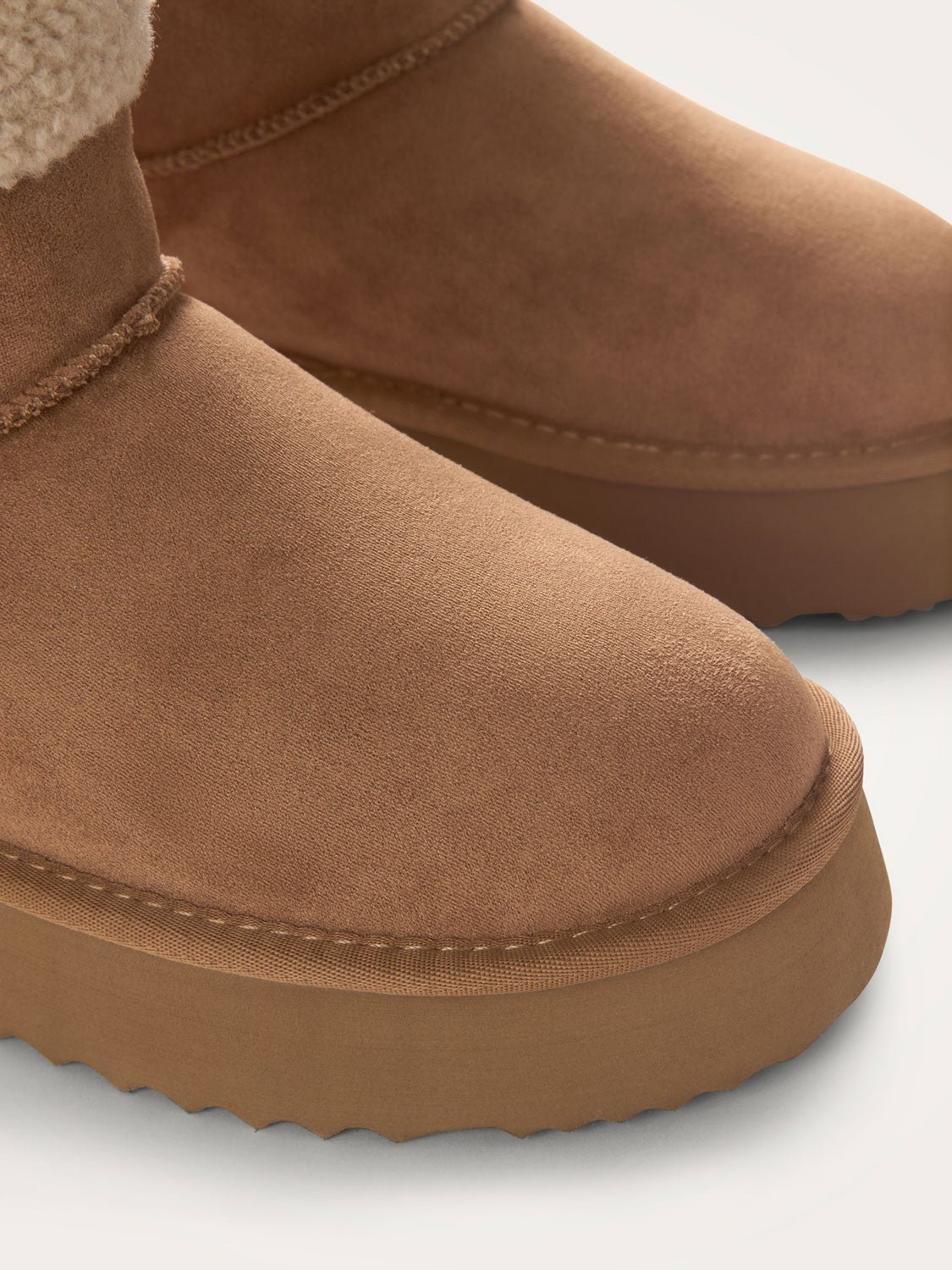 Low fur-lined ankle boots VANESSA WU Beige