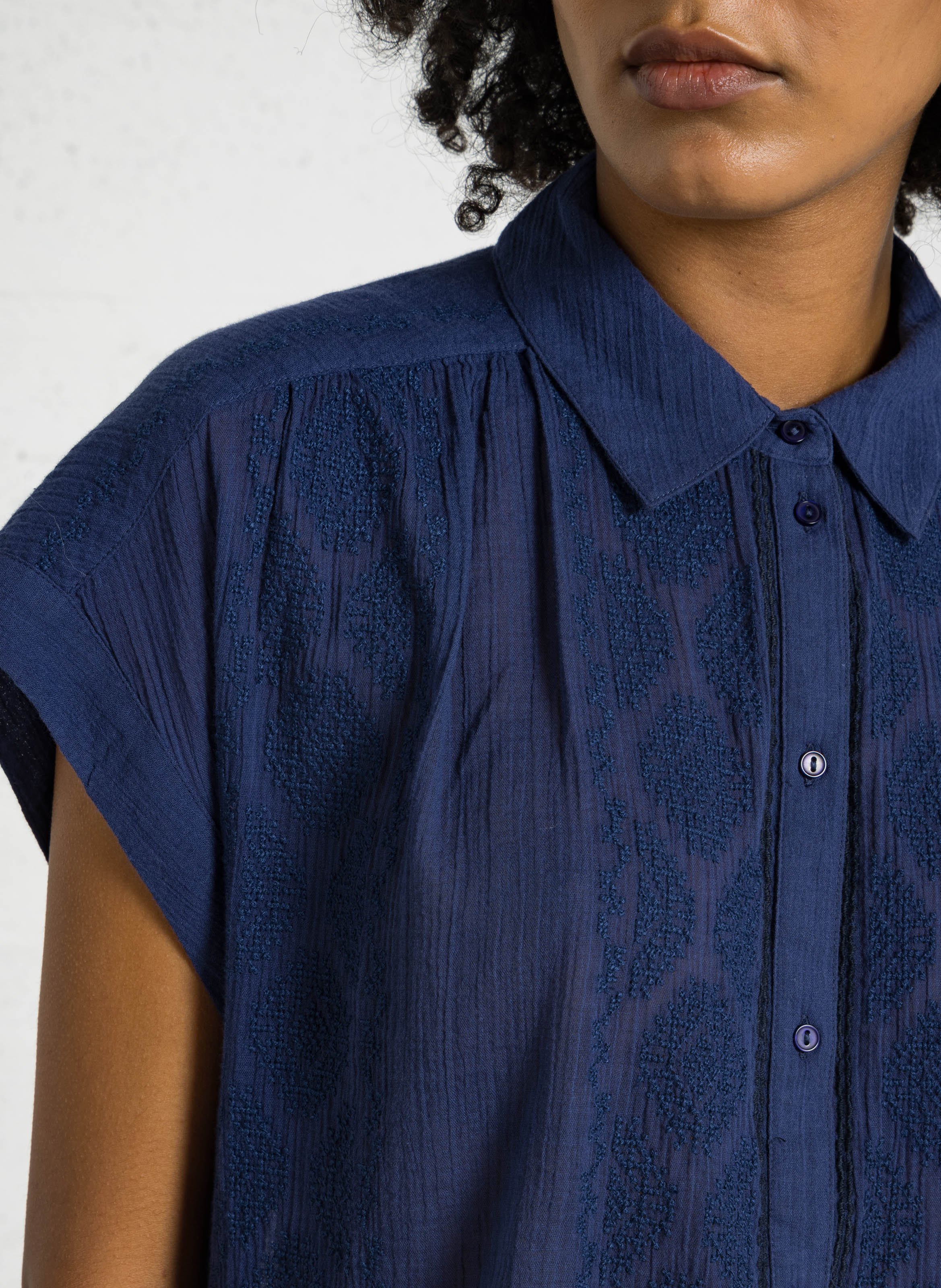 Straight embroidered cotton shirt with classic collar SUD EXPRESS Blue