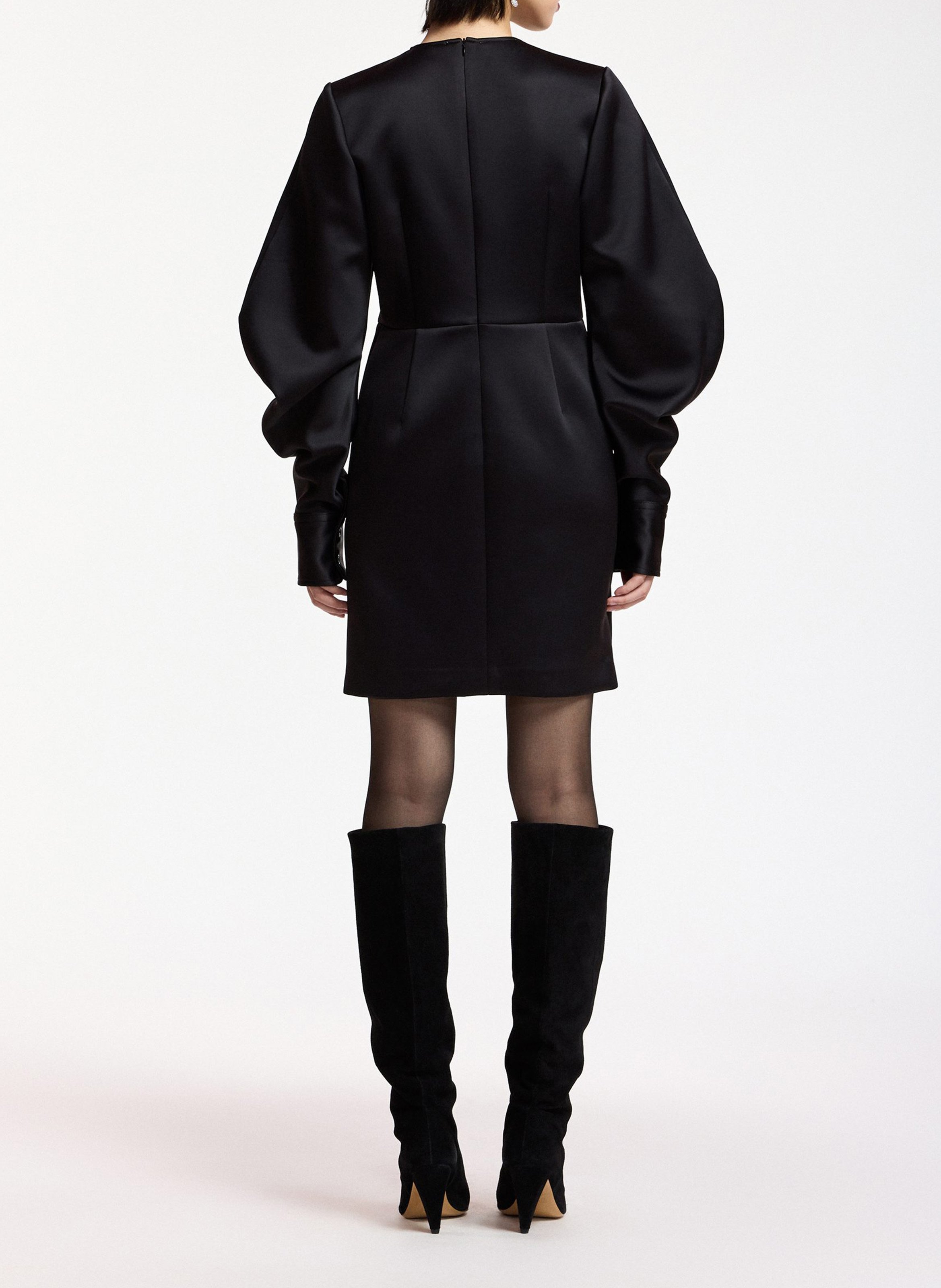 Robe courte droite col rond ESSENTIEL ANTWERP Noir