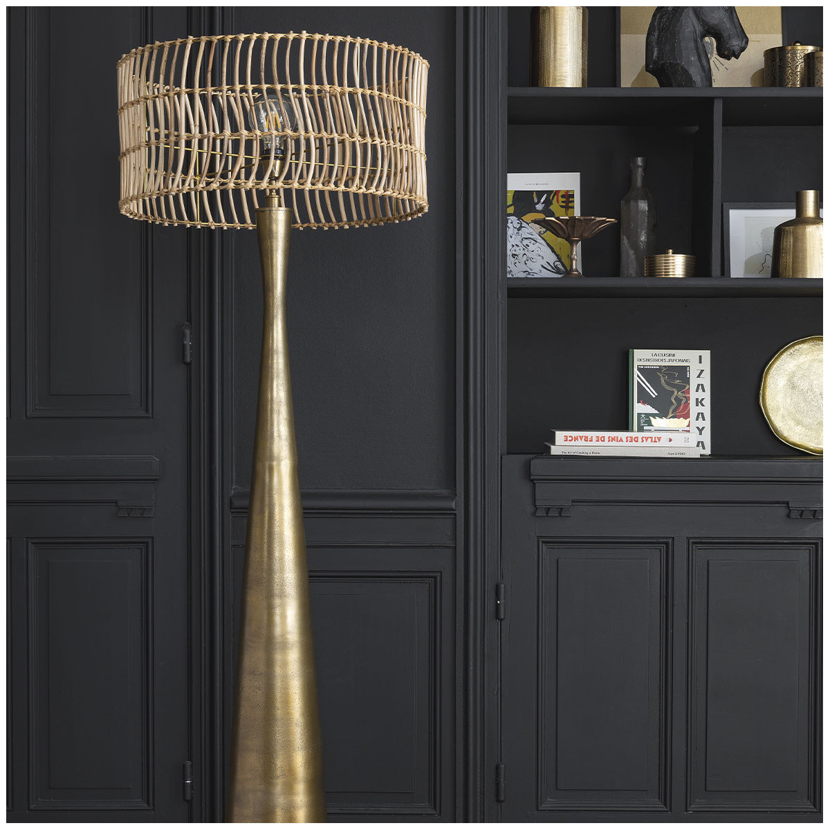 Pied de lampadaire malia finition laiton antique - ø 25 x 156,5 cm BLANC D'IVOIRE Doré