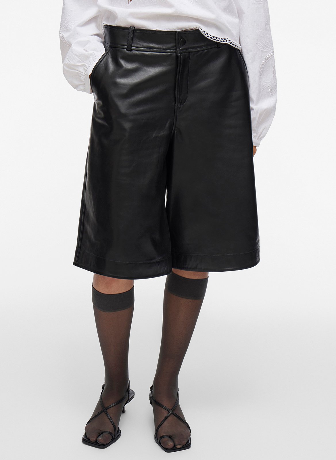 Short en cuir  ROUGE EDIT Gris