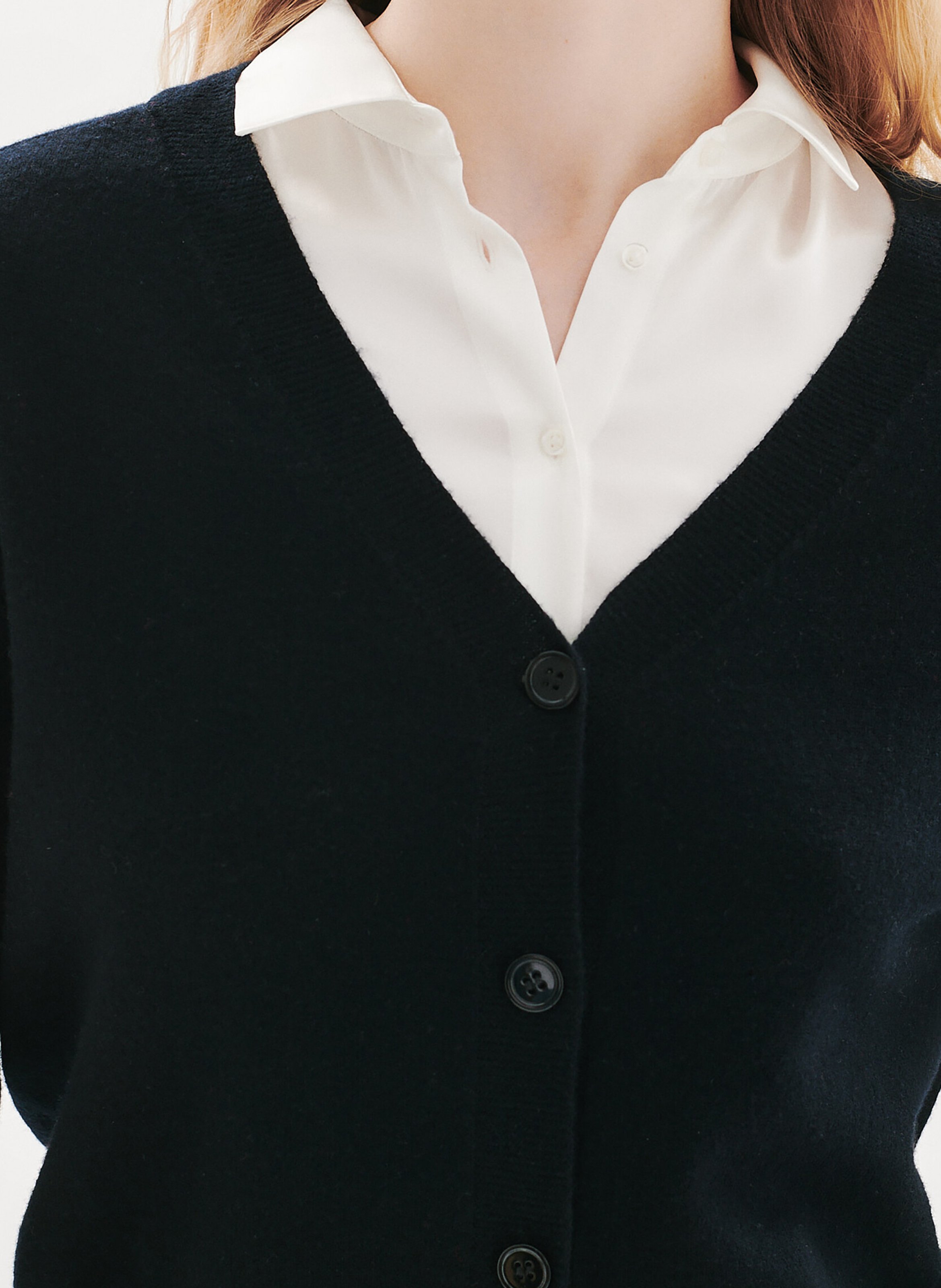 Gilet col V en laine CAROLL Noir