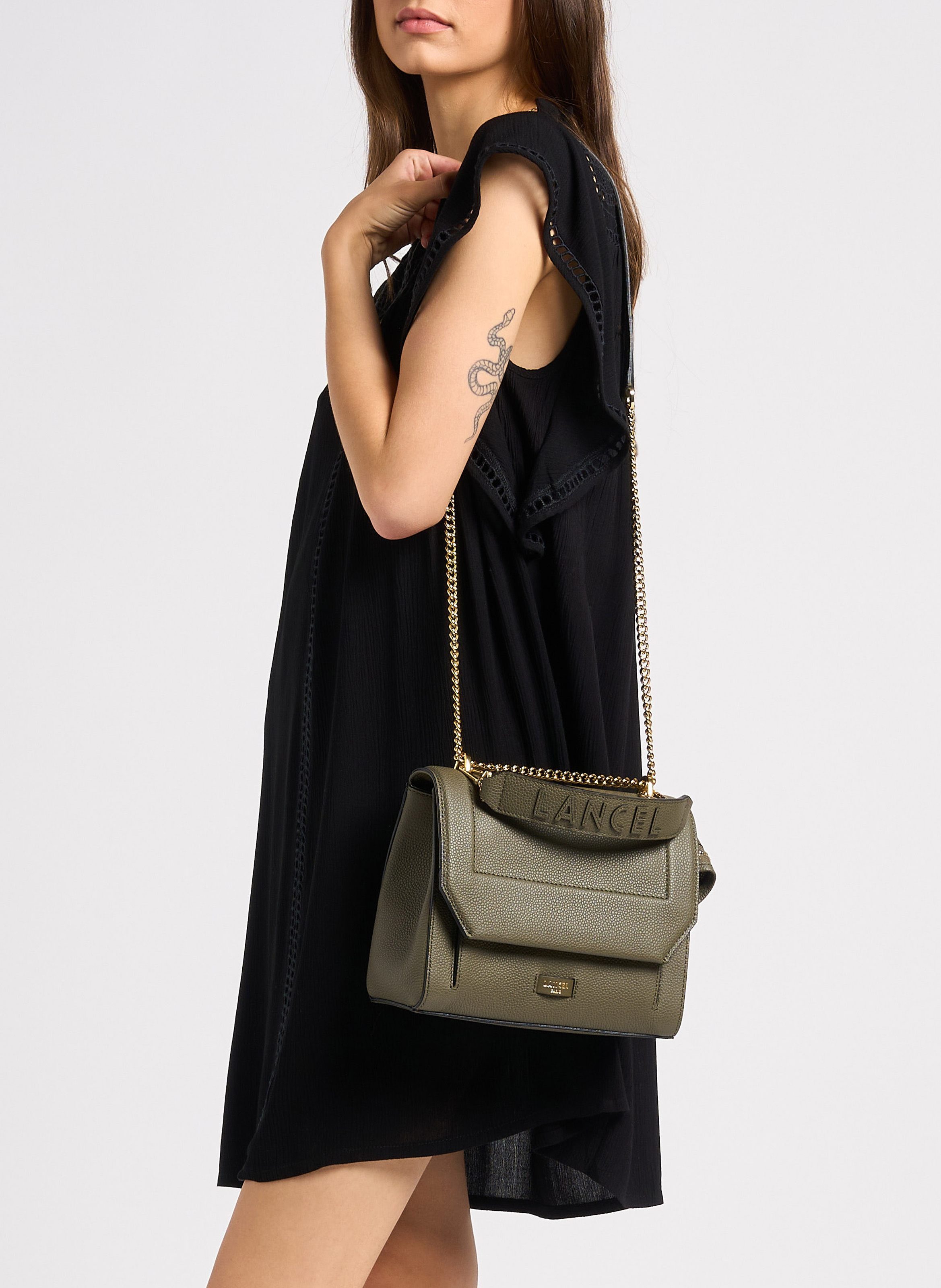 Sac à rabat en cuir grainé LANCEL Kaki