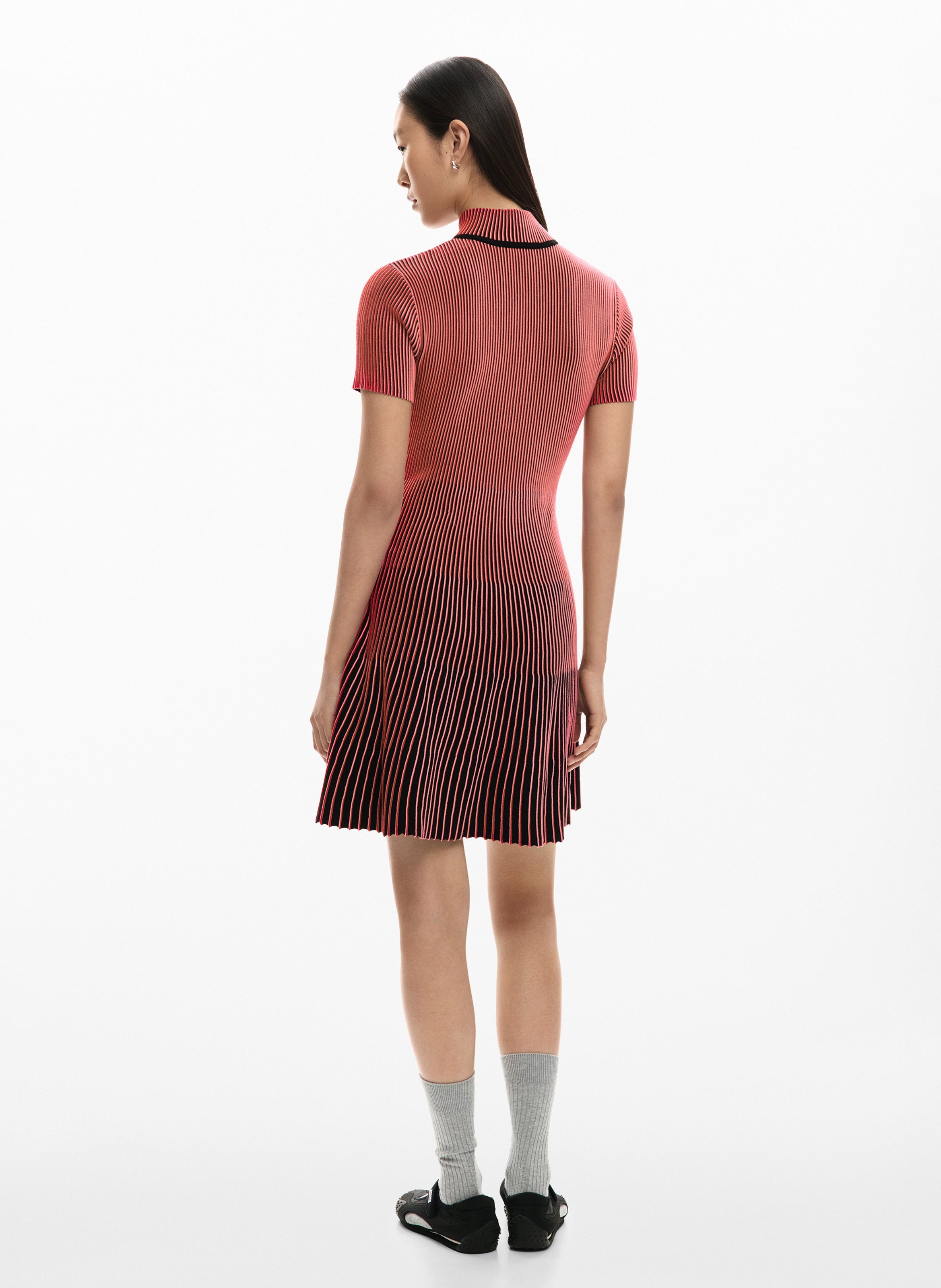 Robe courte col rond  DESIGUAL Rouge