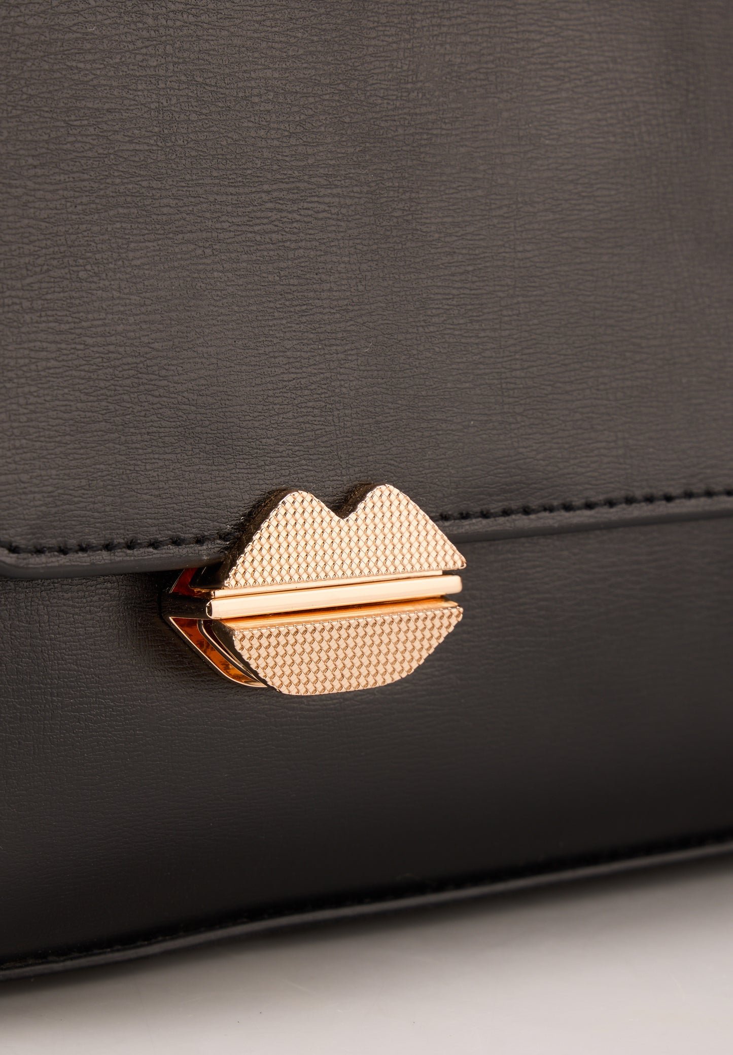 Smooth leather satchel bag Large size BONS BAISERS PARIS Black