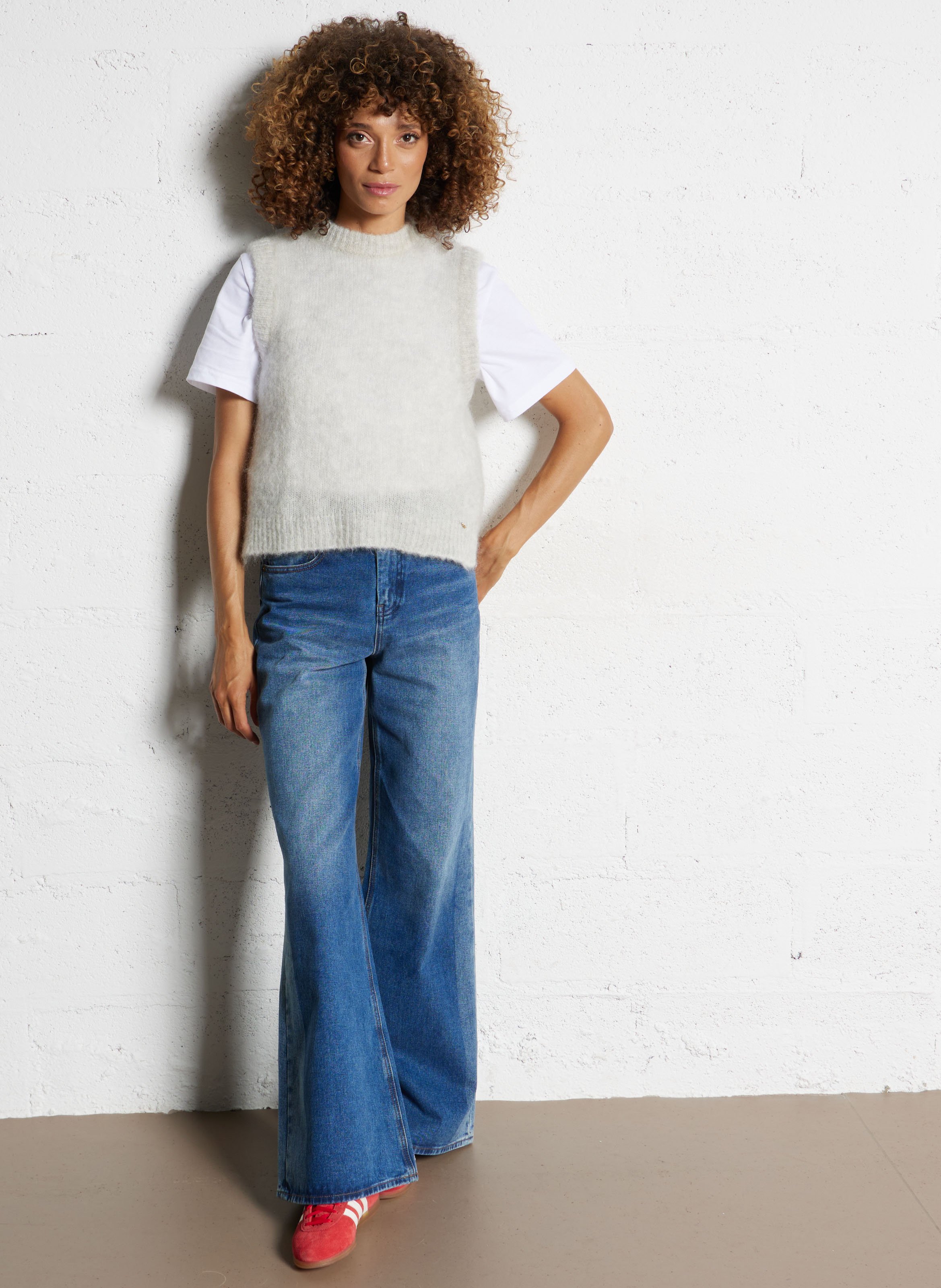 Baskets basses en cuir ADIDAS Rouge