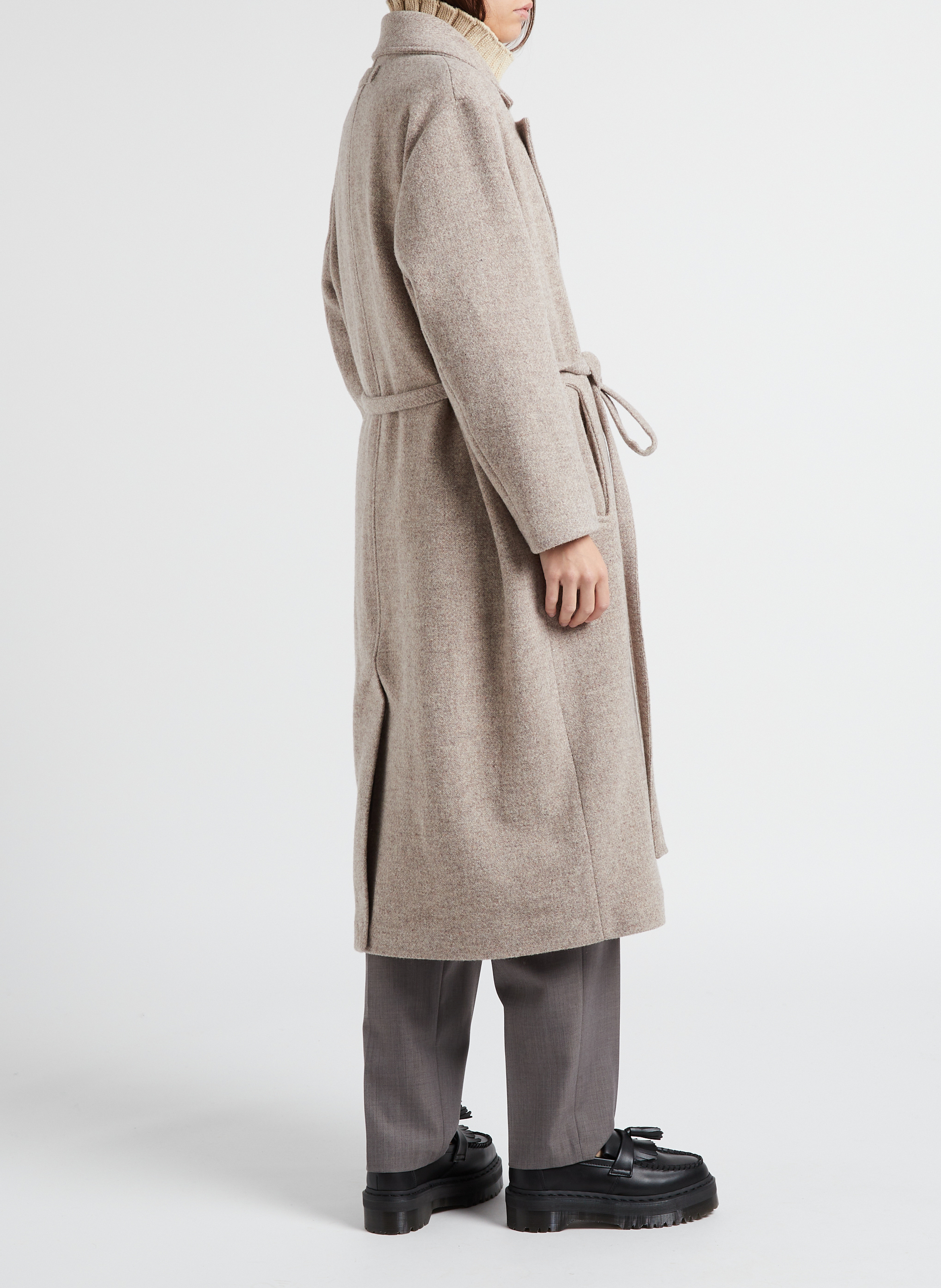 Wollmantel mit Reverskragen und Gürtel VALENTINE GAUTHIER Beige