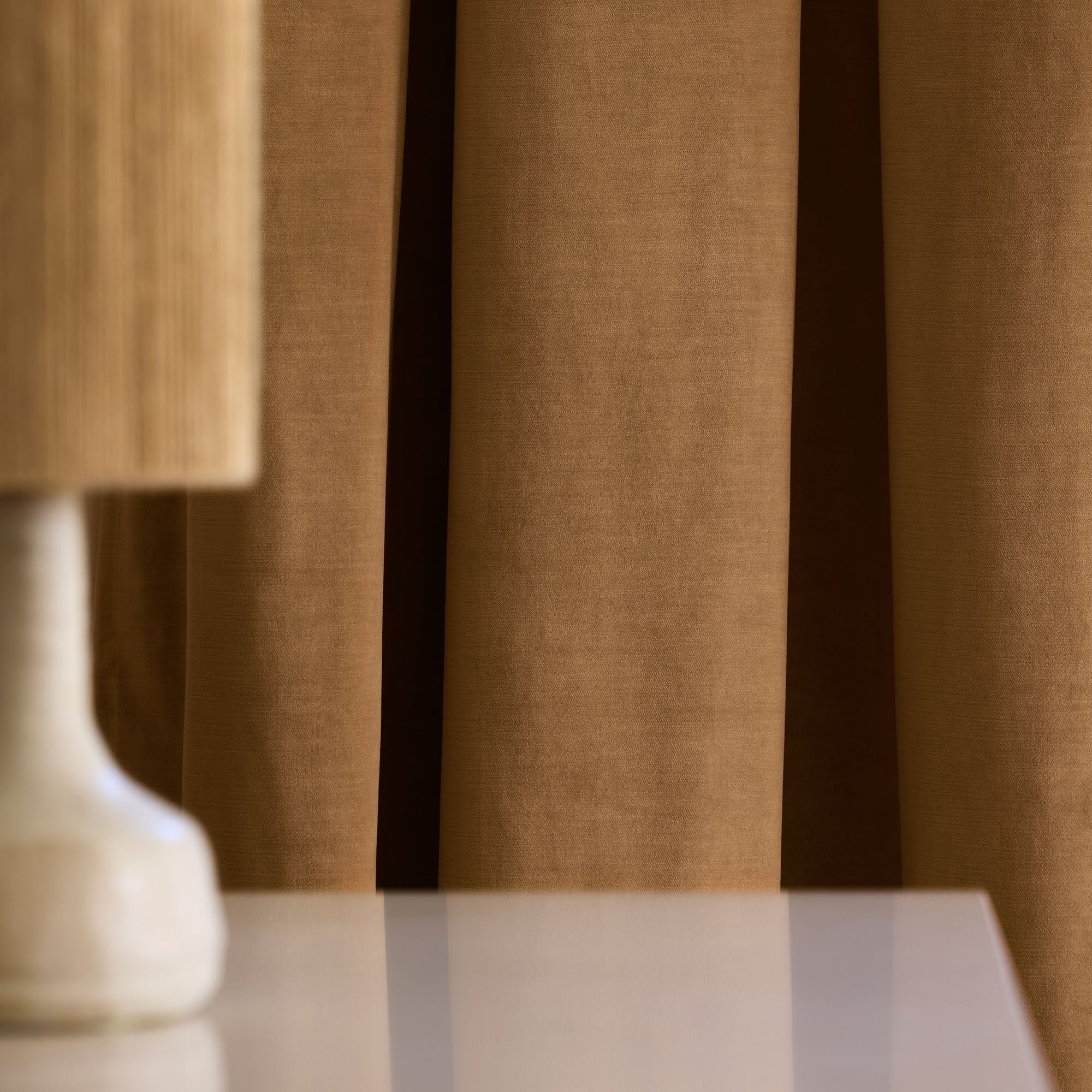 Madura - Dalila sheer velvet curtain fluid and luminous brown 135x280 cm MADURA Brown
