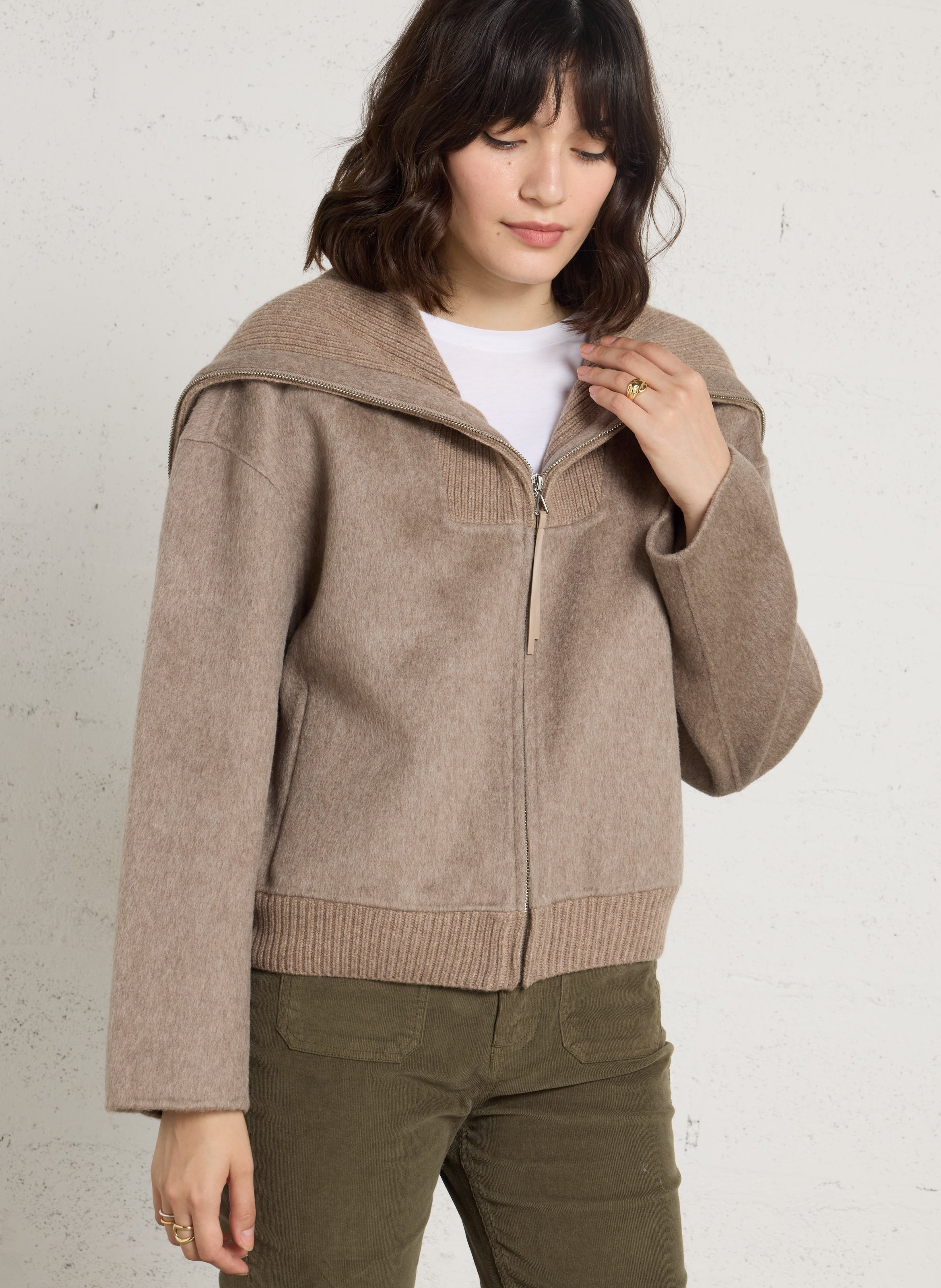 Wolljacke mit Truckerkragen BERENICE Beige
