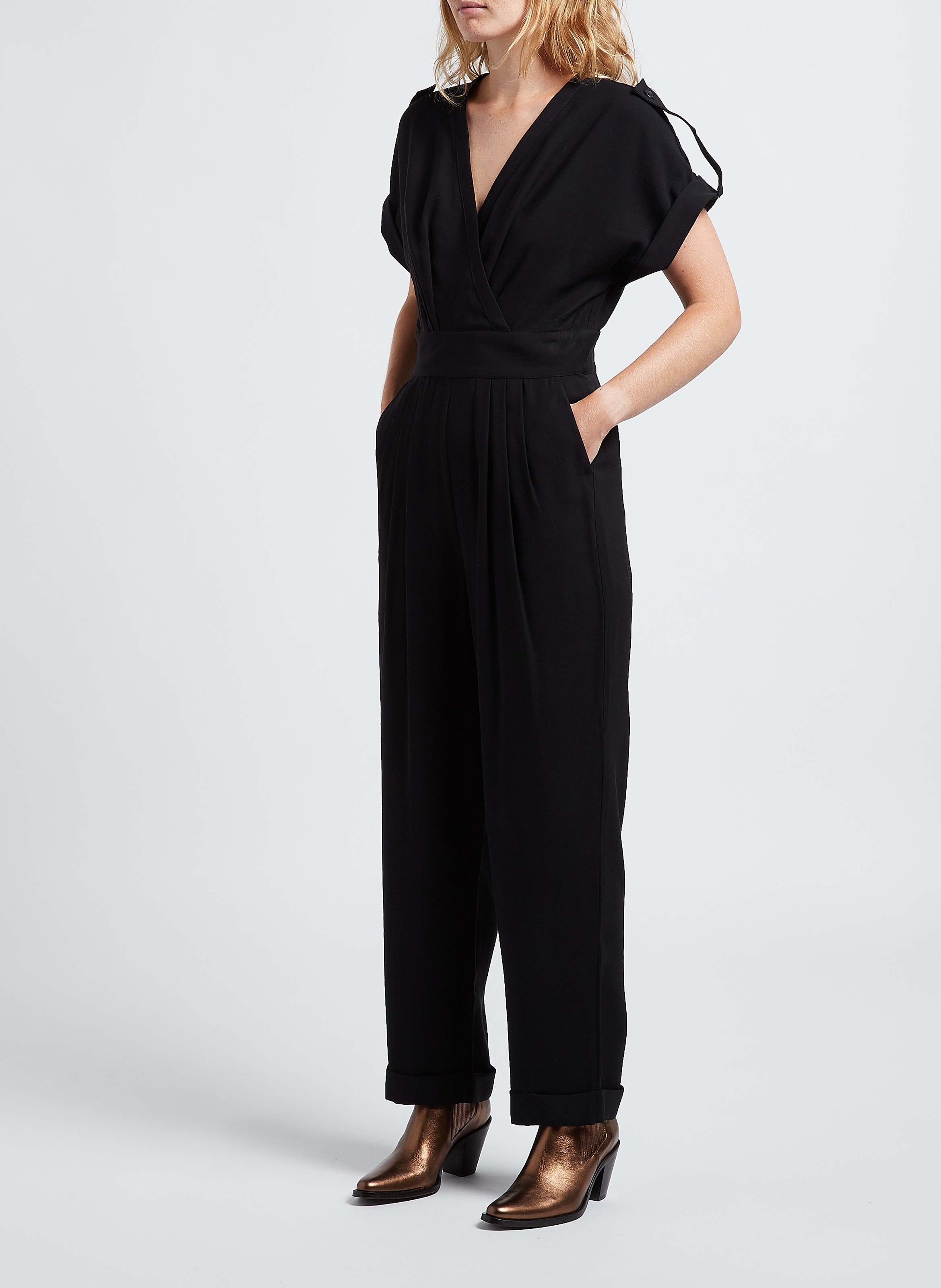 Weiter Jumpsuit mit V-Ausschnitt VILA Schwarz