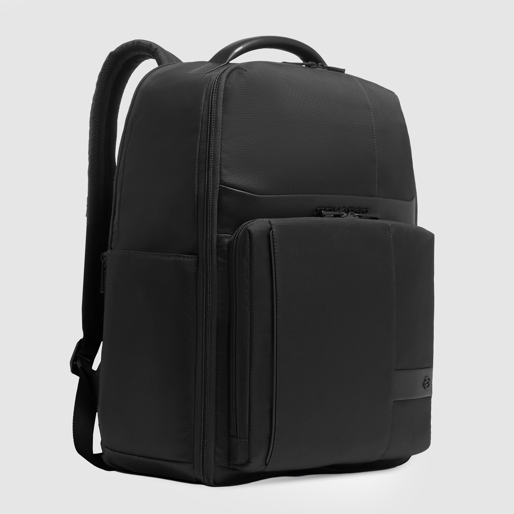 Travel laptop backpack for 15.6" computer PIQUADRO Black