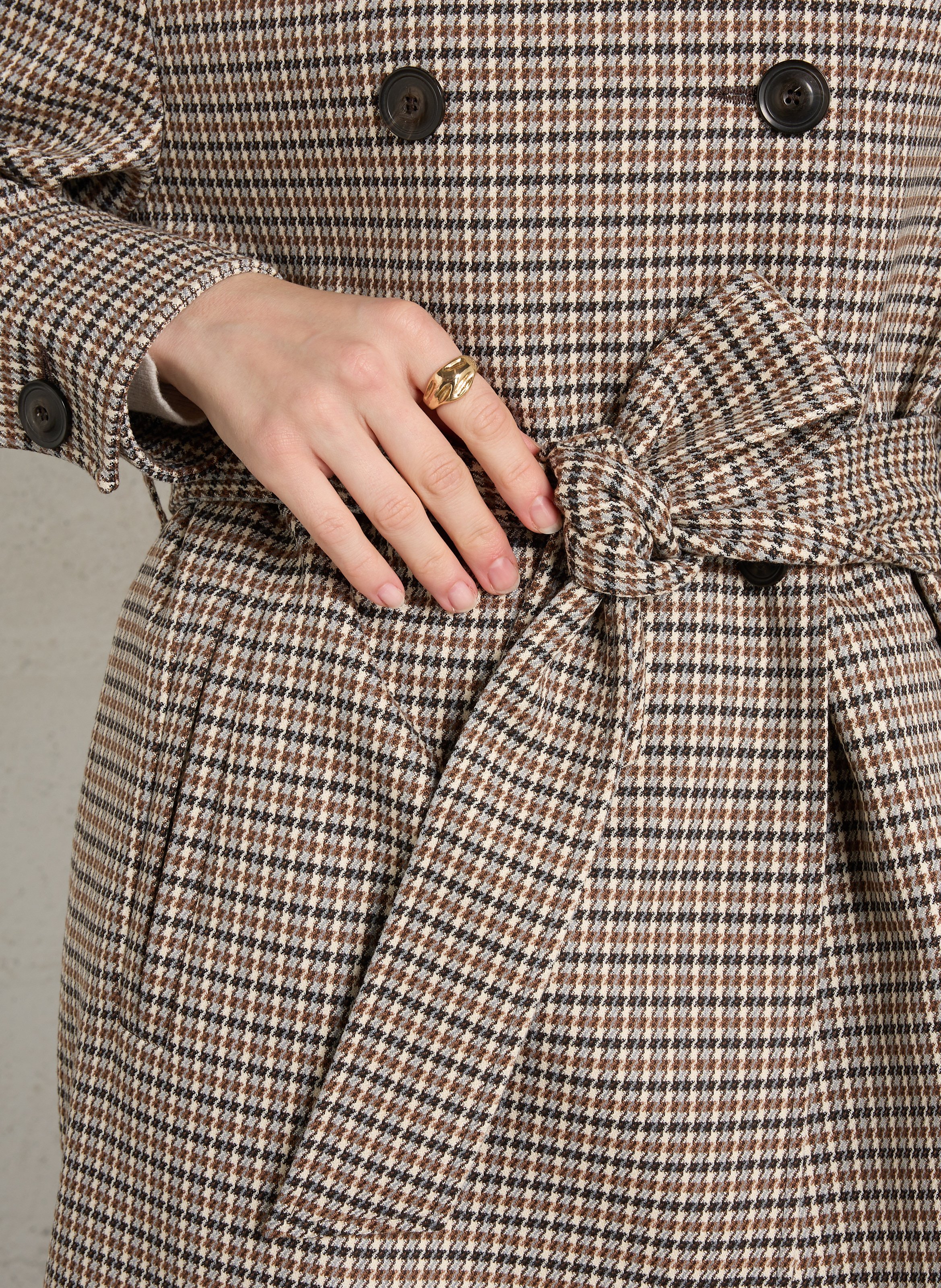 Long classic-collar coat in a houndstooth pattern MAISON 123 White