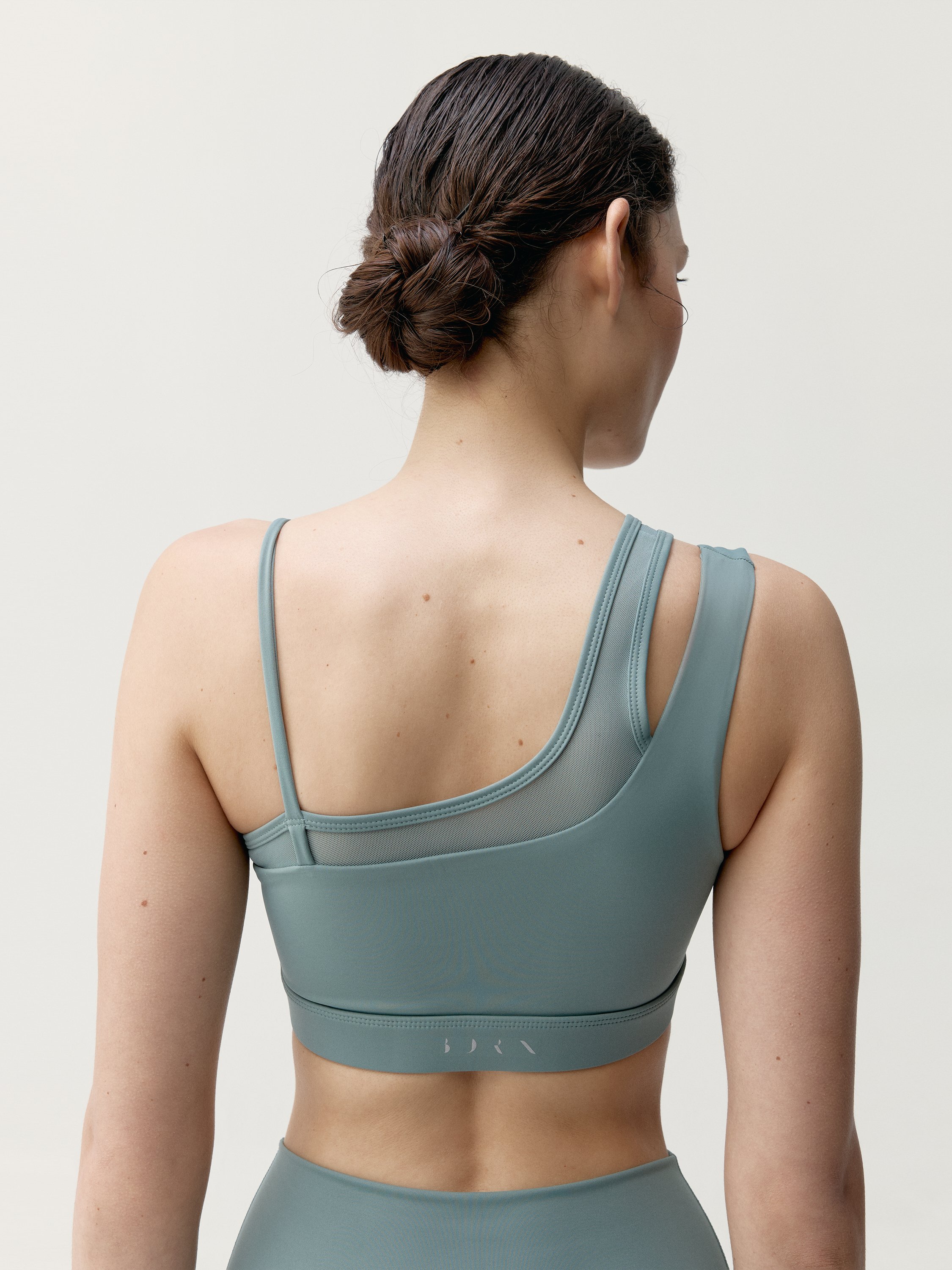 Medium support performance sports bra BORN LIVING YOGA Green