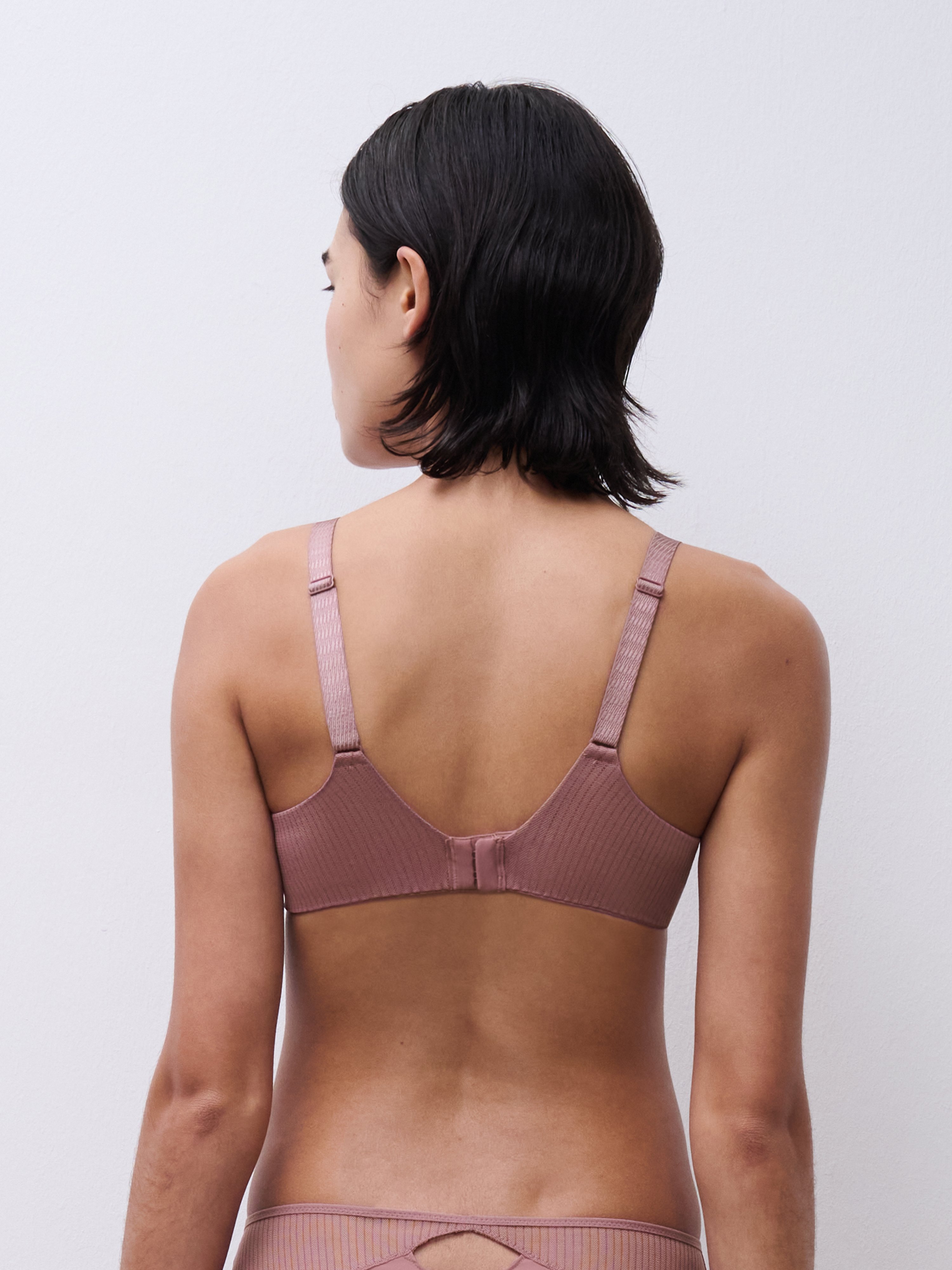 Very supportive embroidered bra CHANTELLE Brown
