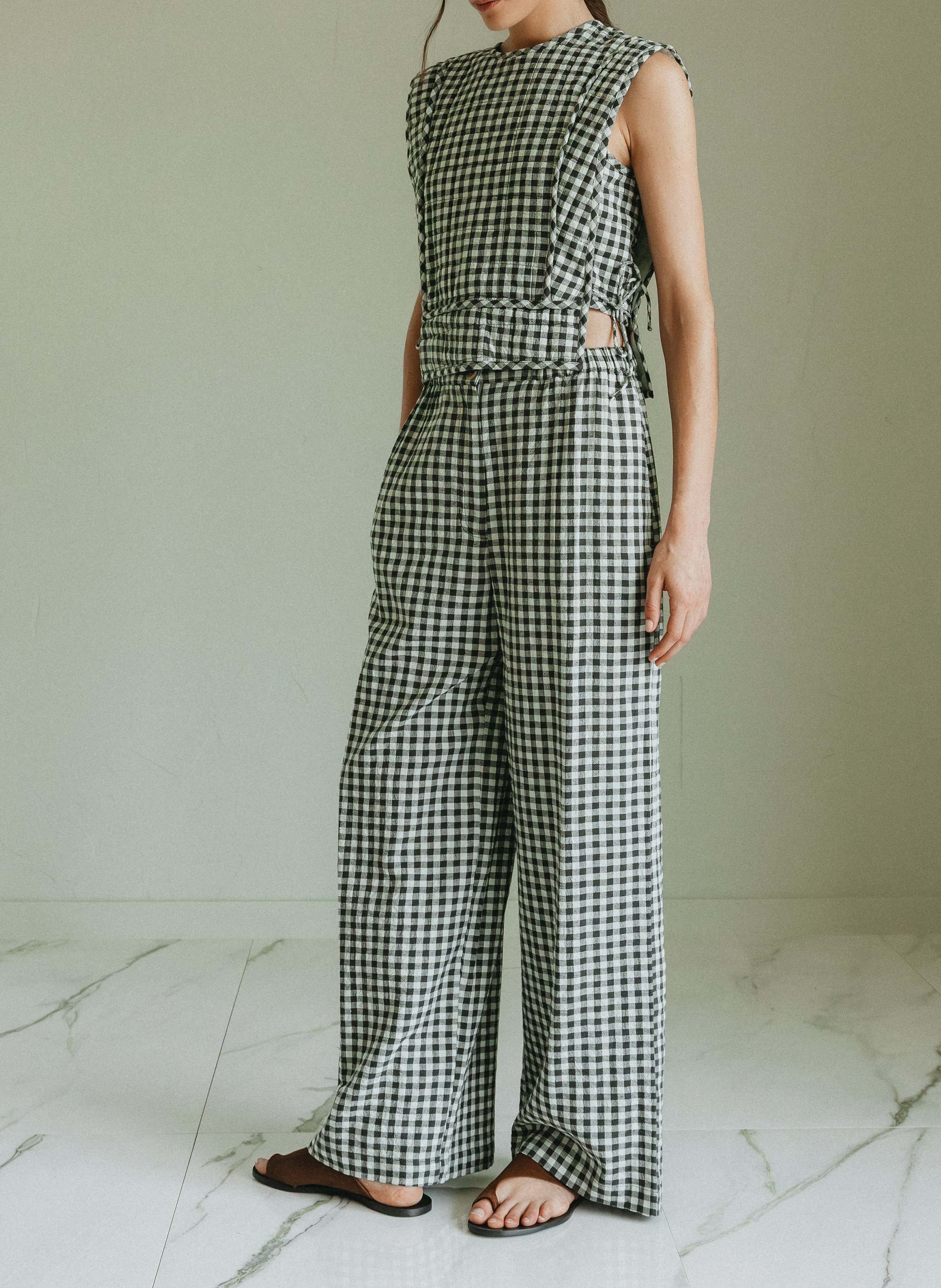 Kariertes Rundhals-Top INDI & COLD Grun