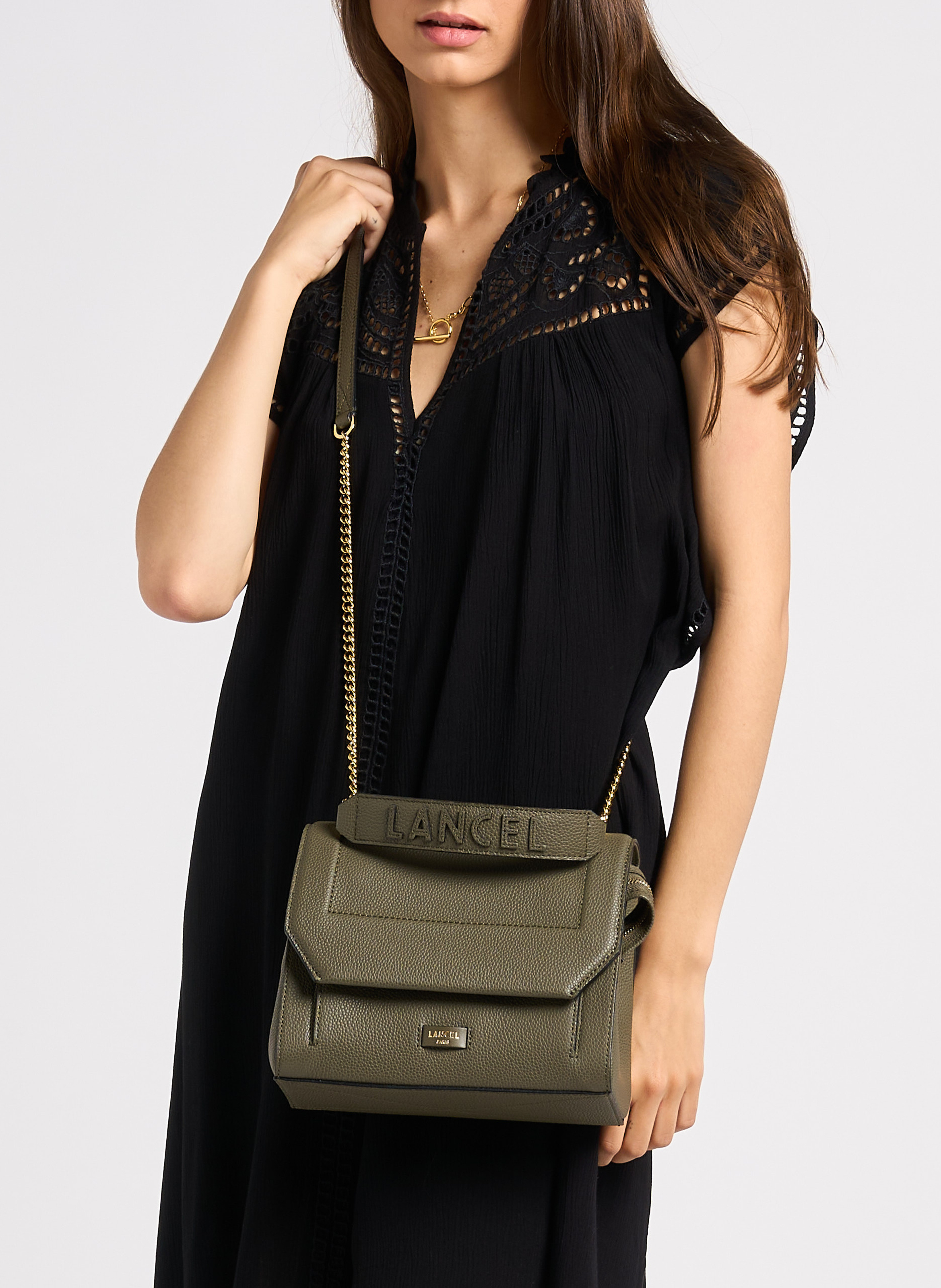 Sac à rabat en cuir grainé LANCEL Kaki