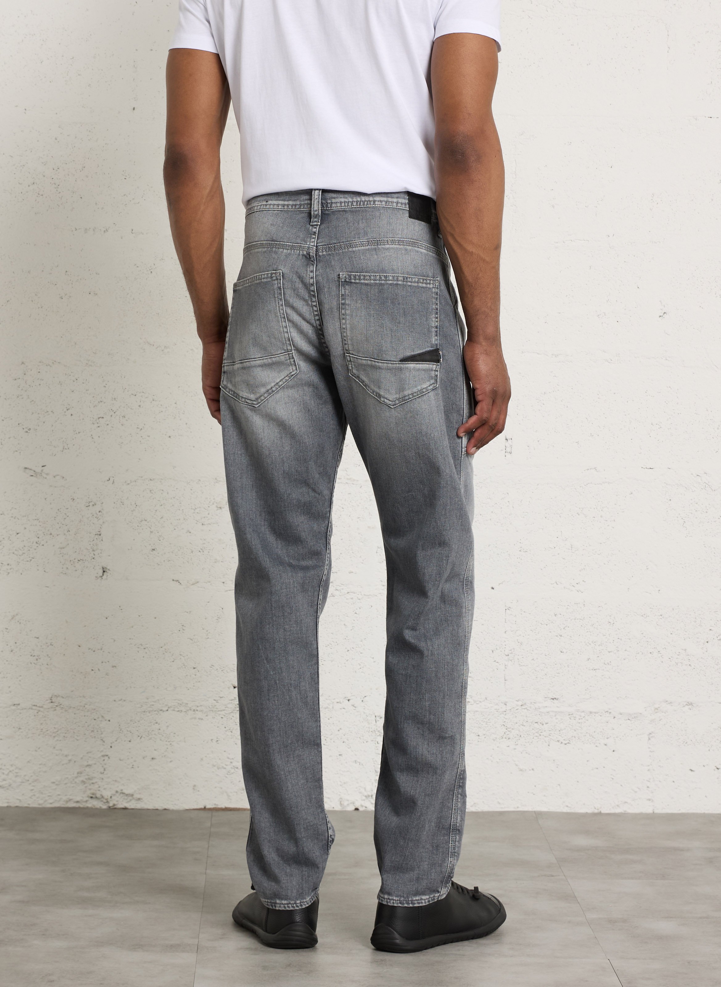 Gerade geschnittene Jeans aus Baumwoll-Mix LE TEMPS DES CERISES Grau