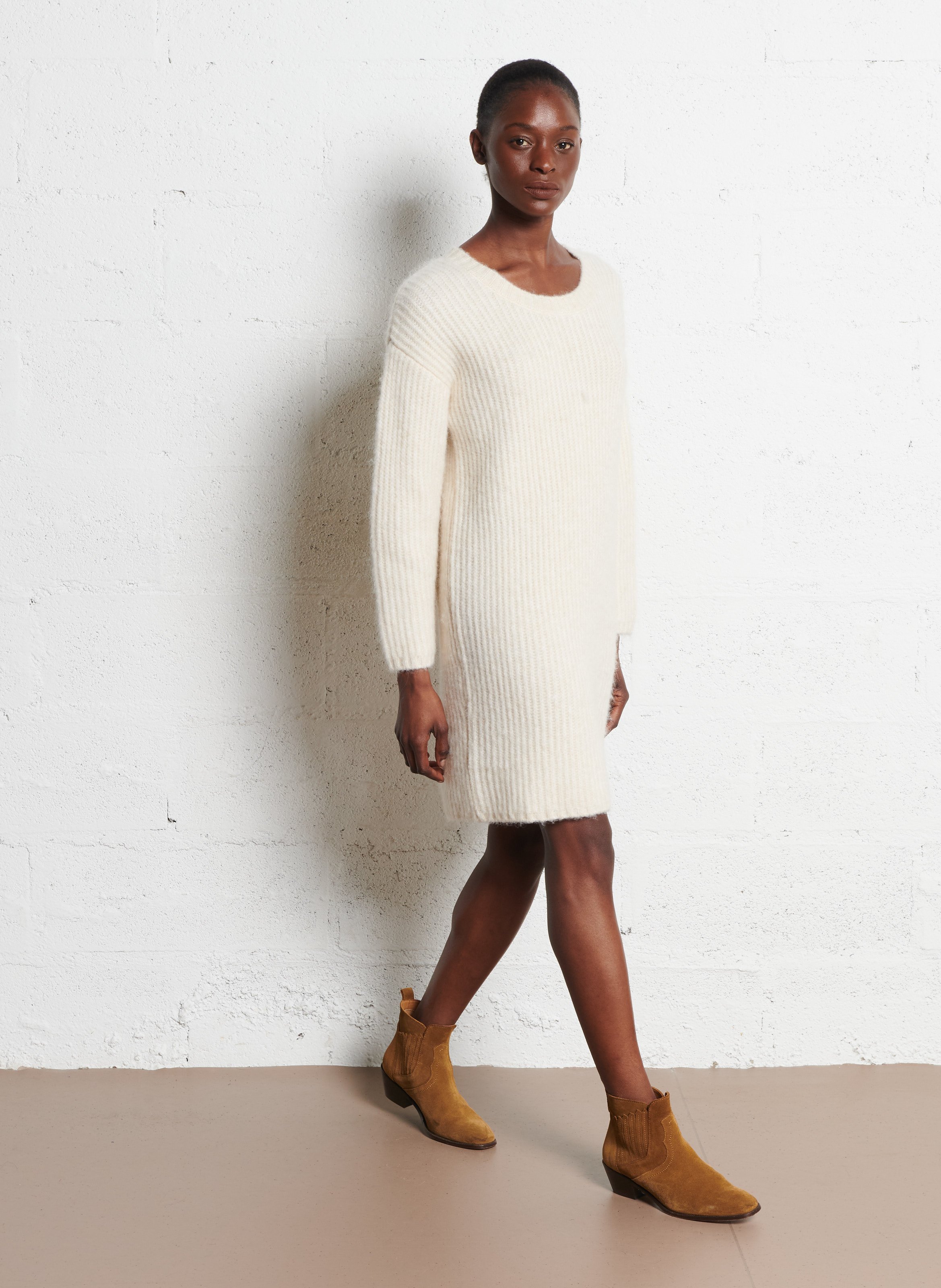 Robe courte col rond ONE STEP White