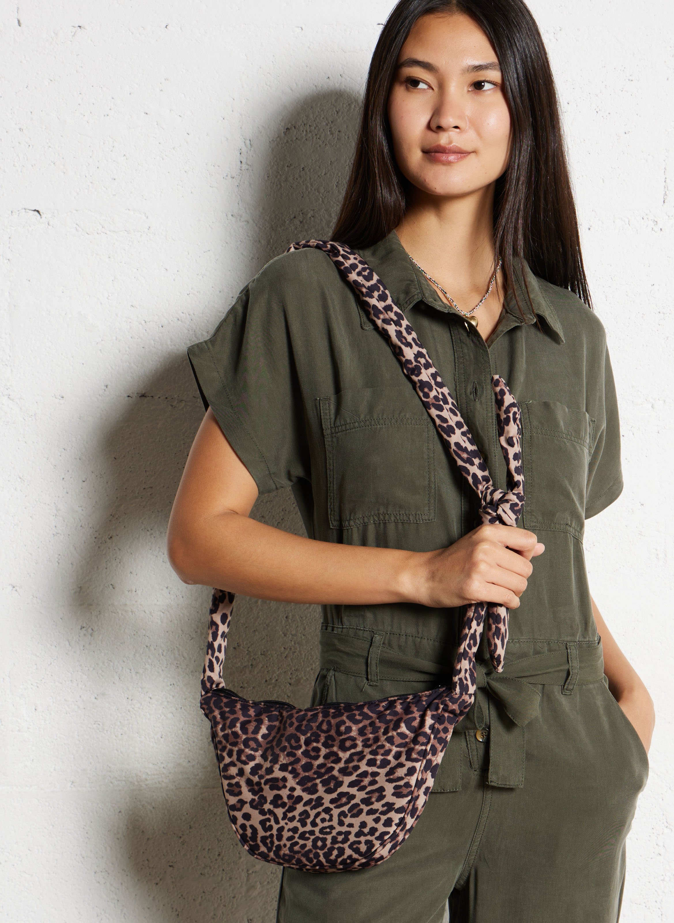 Leopard fanny pack PIECES Black