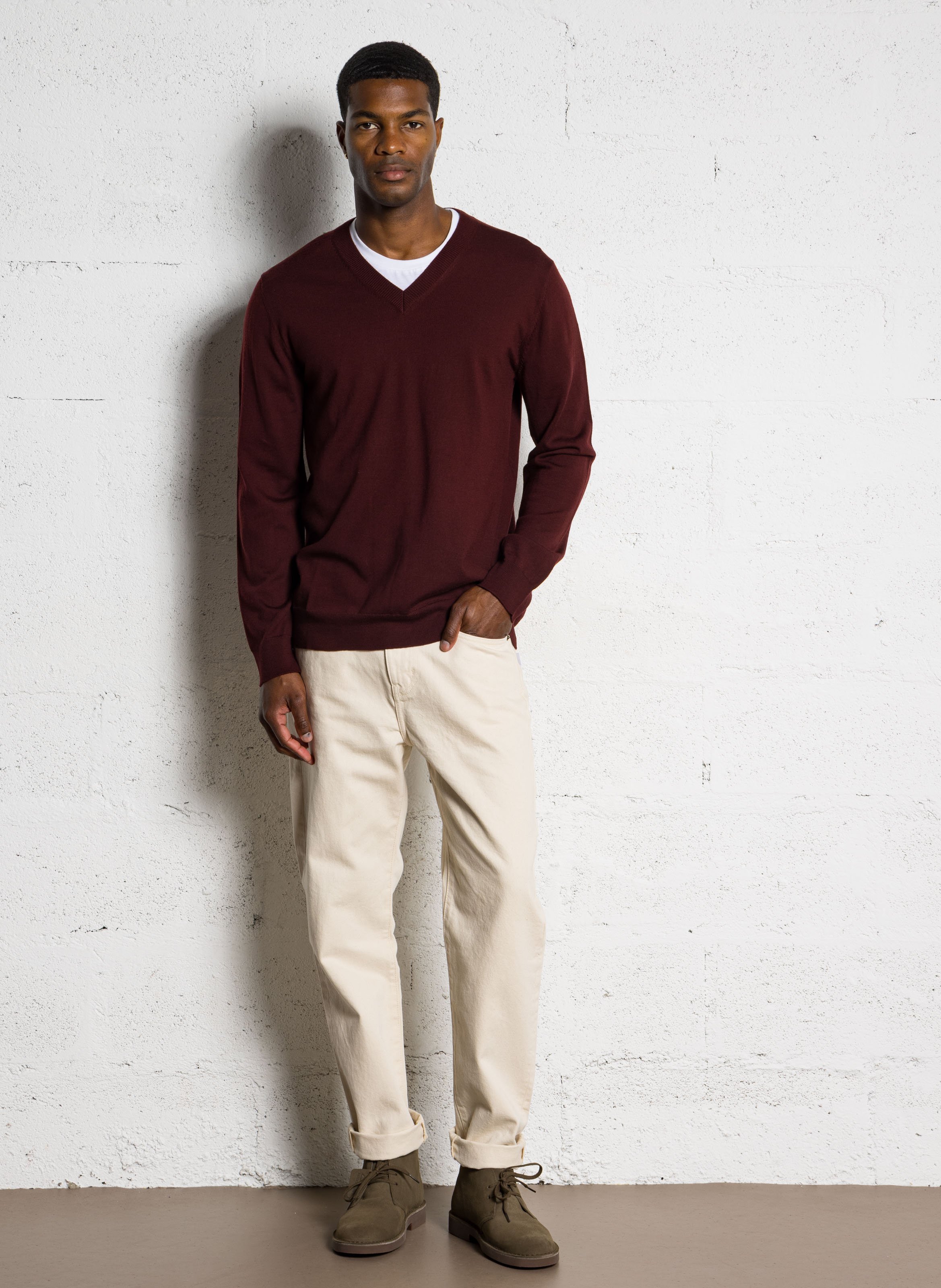 Straight V-neck wool sweater Purple