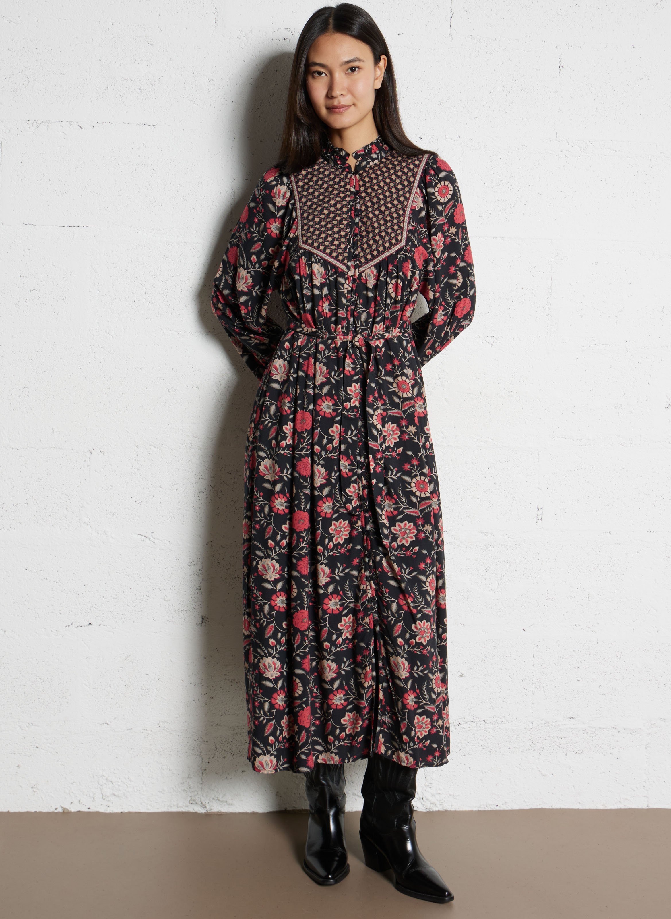 Long dress with floral print and Victorian collar PETITE MENDIGOTE Black