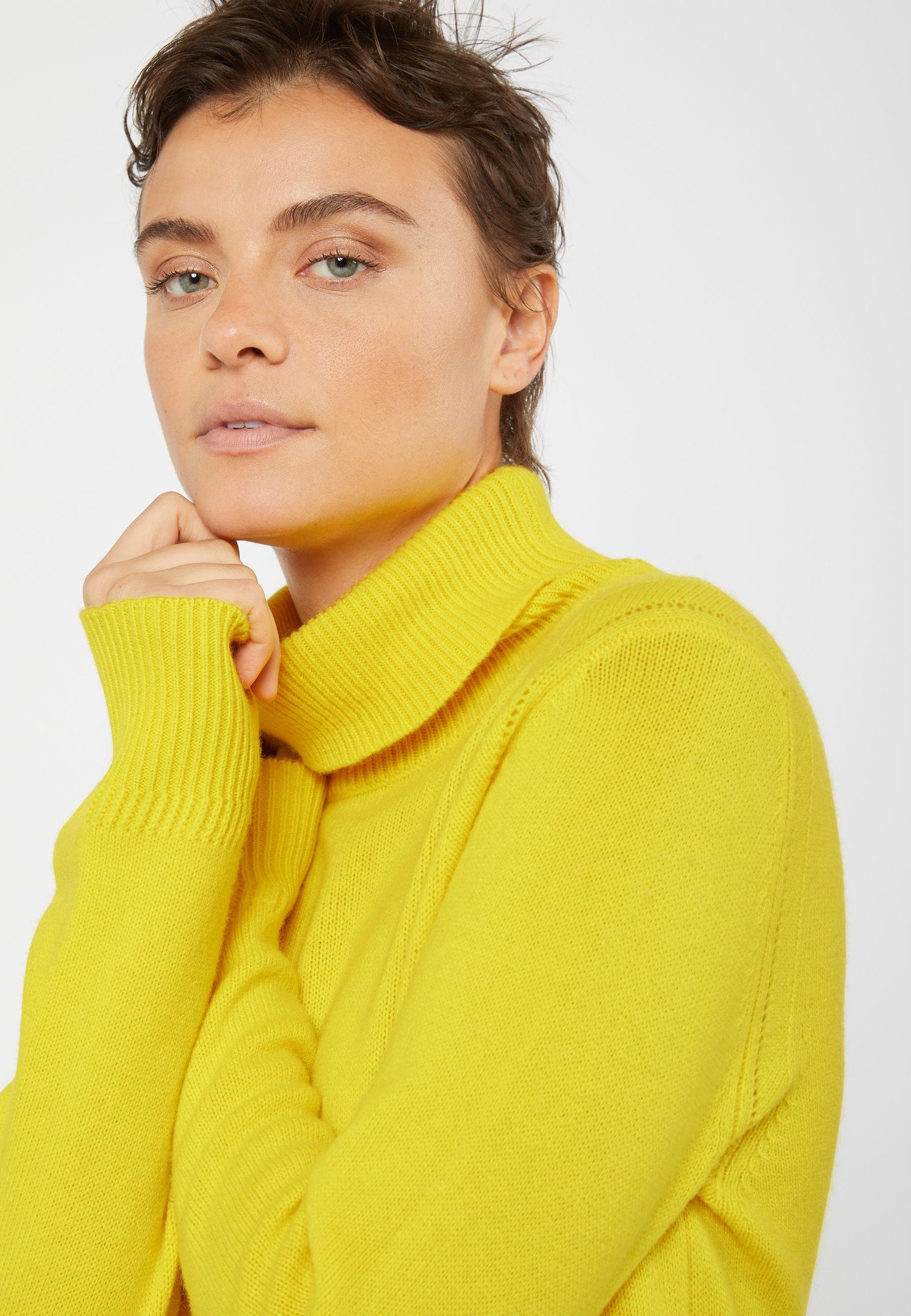 Oversized cashmere turtleneck sweater RODIER Yellow