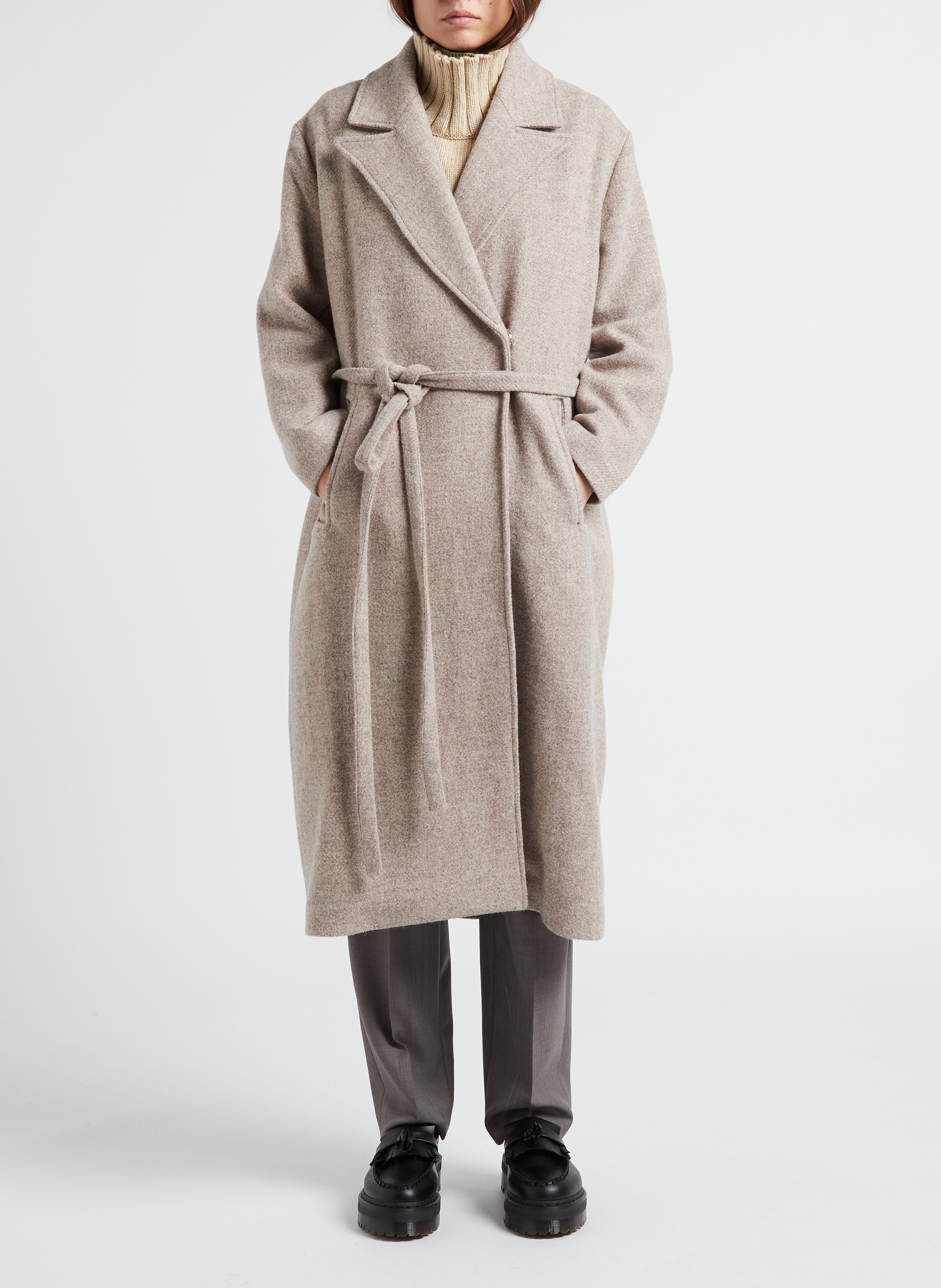Wollmantel mit Reverskragen und Gürtel VALENTINE GAUTHIER Beige