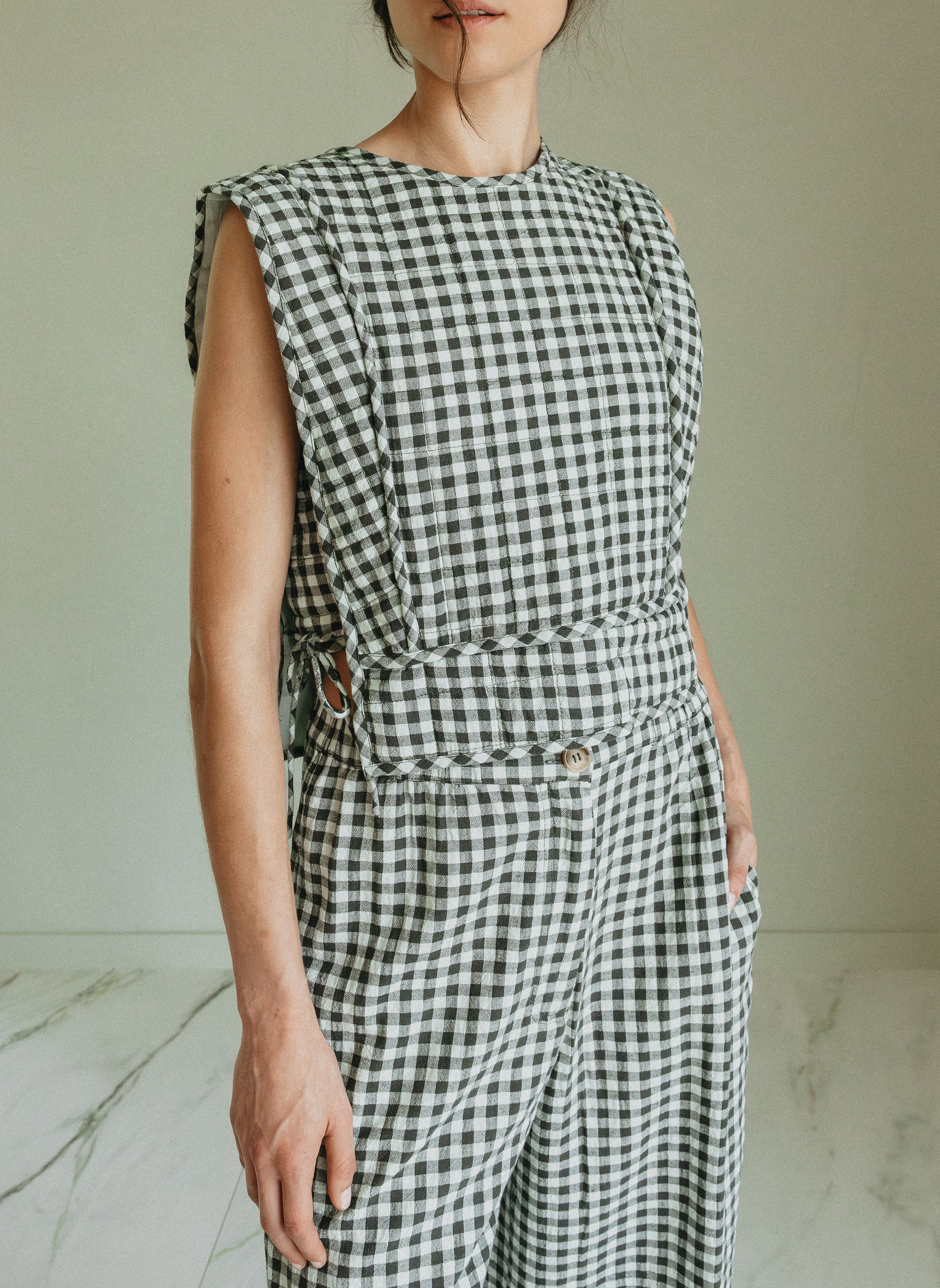 Kariertes Rundhals-Top INDI & COLD Grun