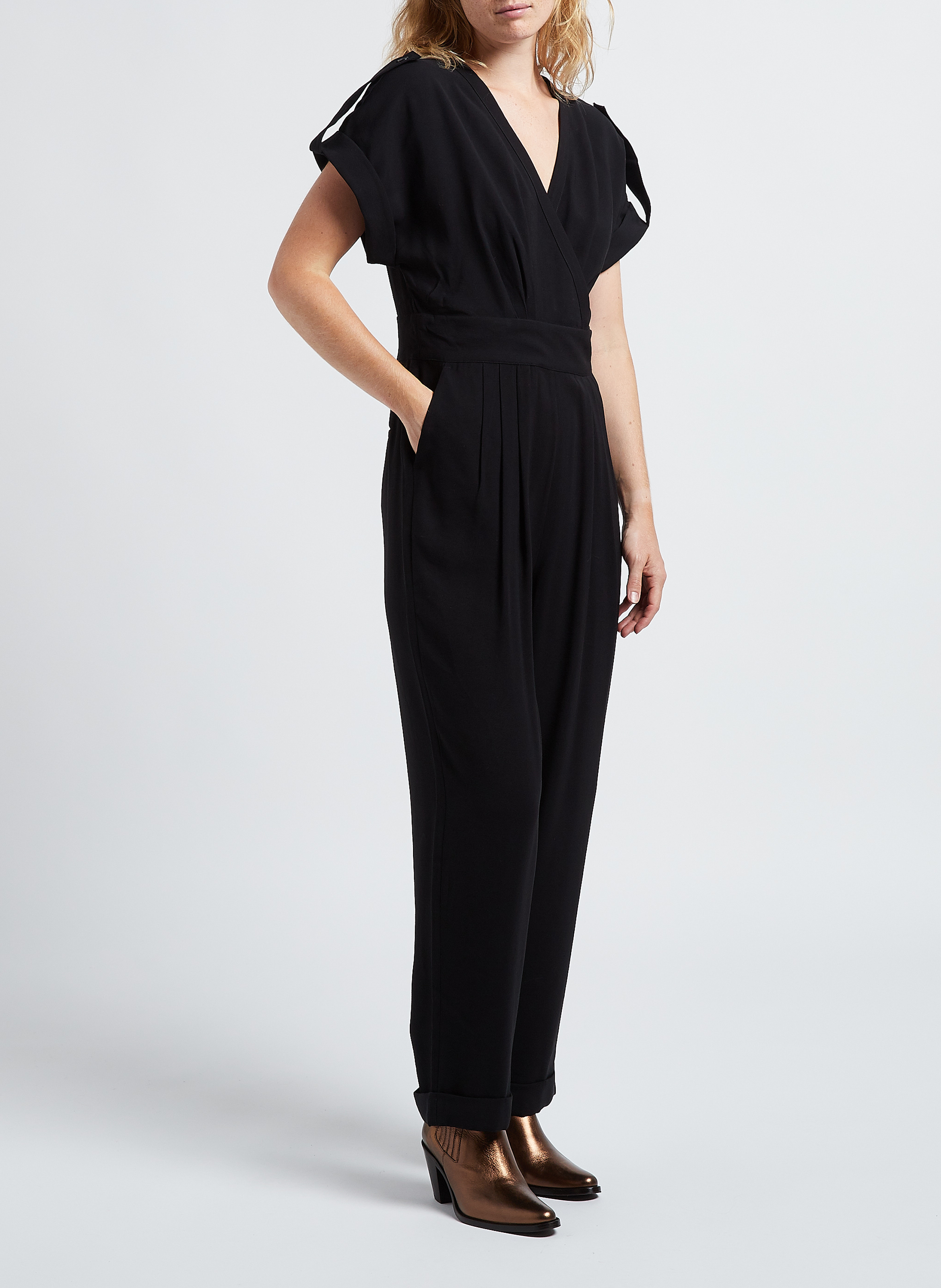 Weiter Jumpsuit mit V-Ausschnitt VILA Schwarz