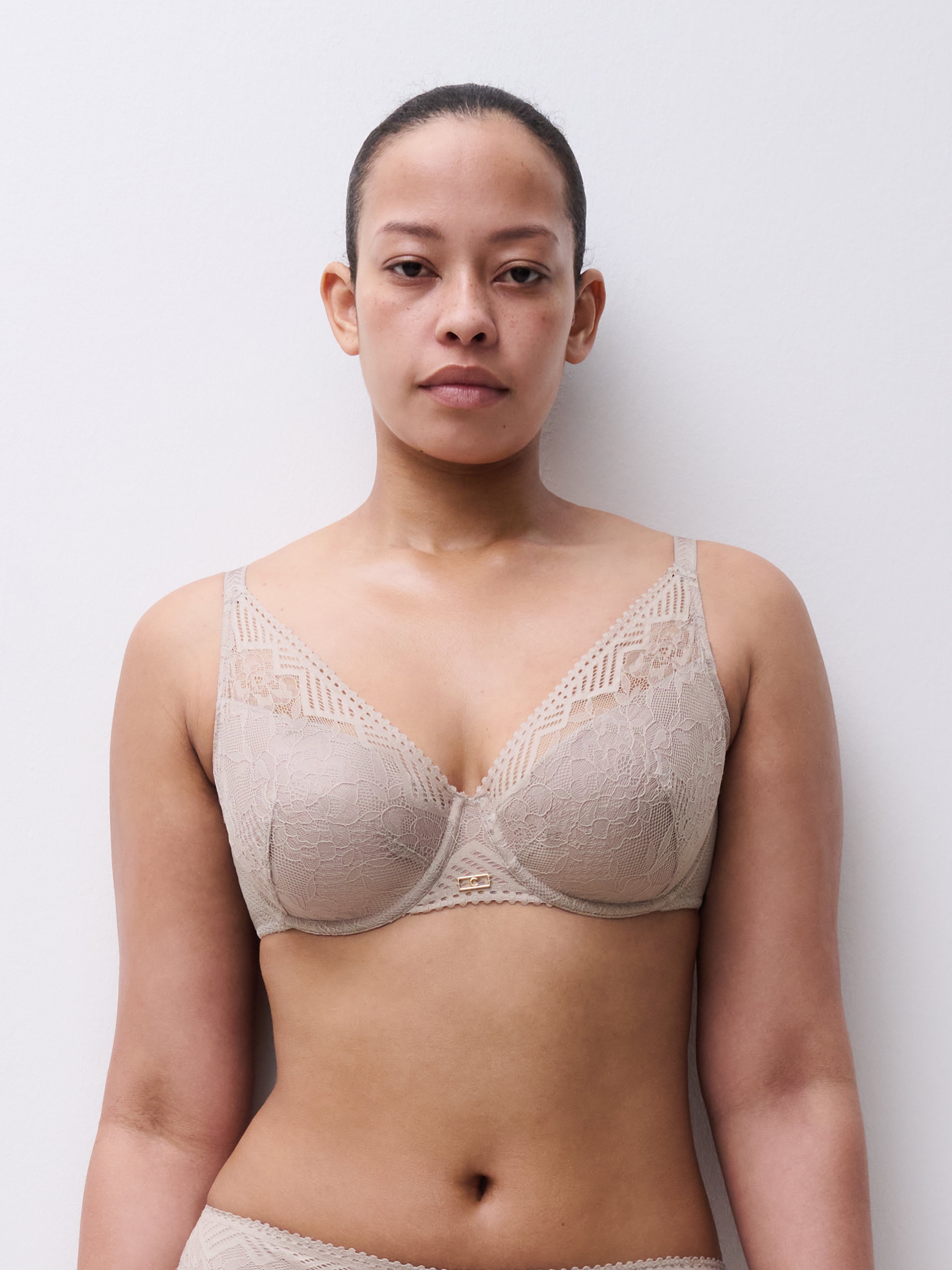 Plunging spacer bra CHANTELLE