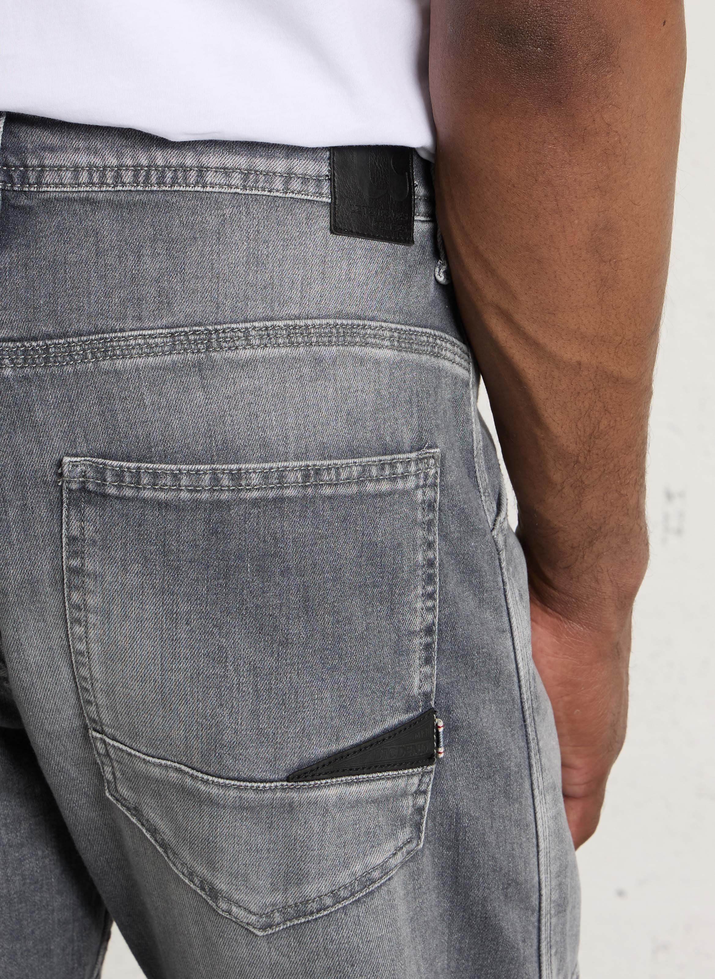 Gerade geschnittene Jeans aus Baumwoll-Mix LE TEMPS DES CERISES Grau