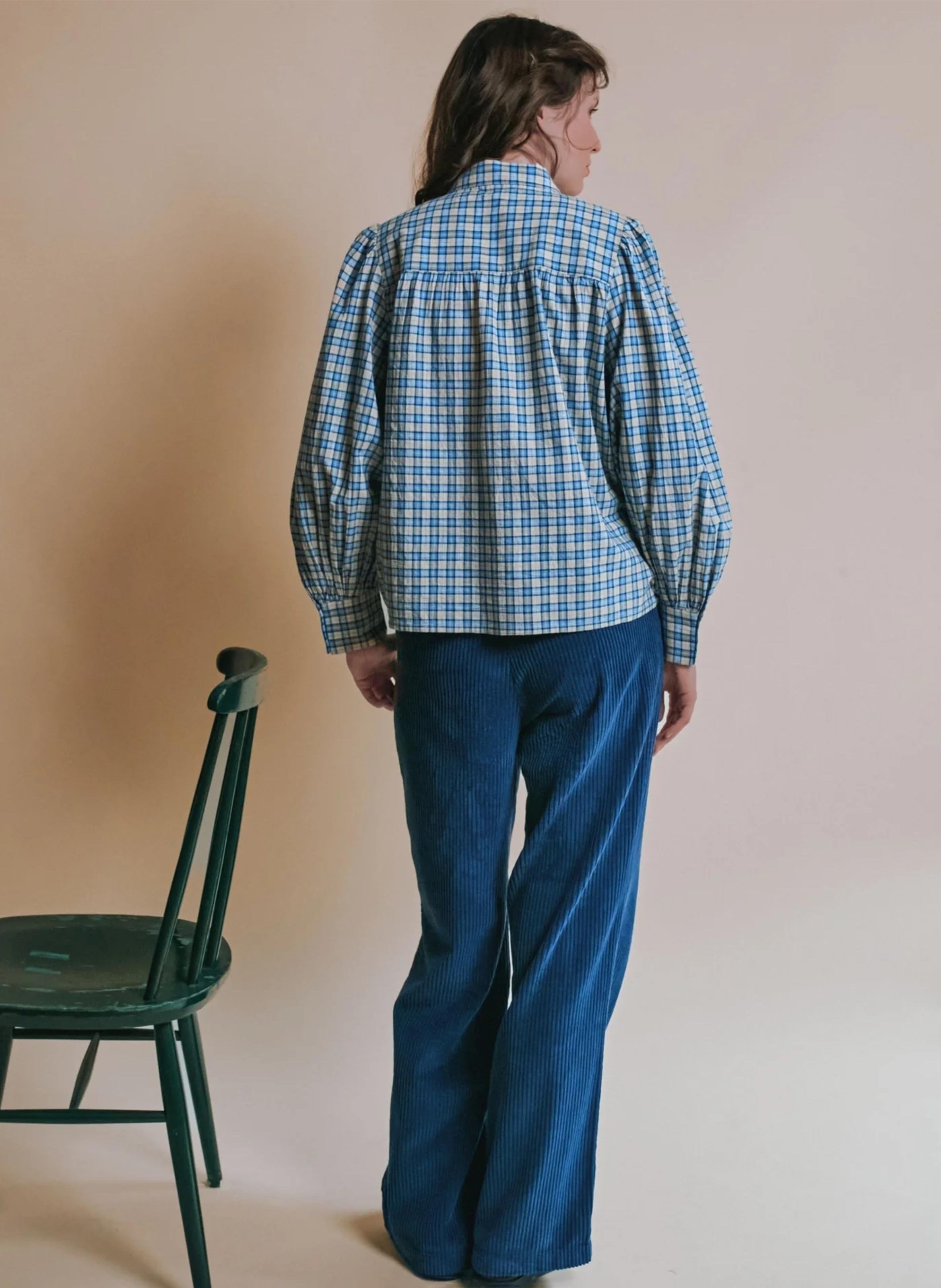 Bluse mit Lavallière-Kragen aus Baumwolle EMILE ET IDA Blau