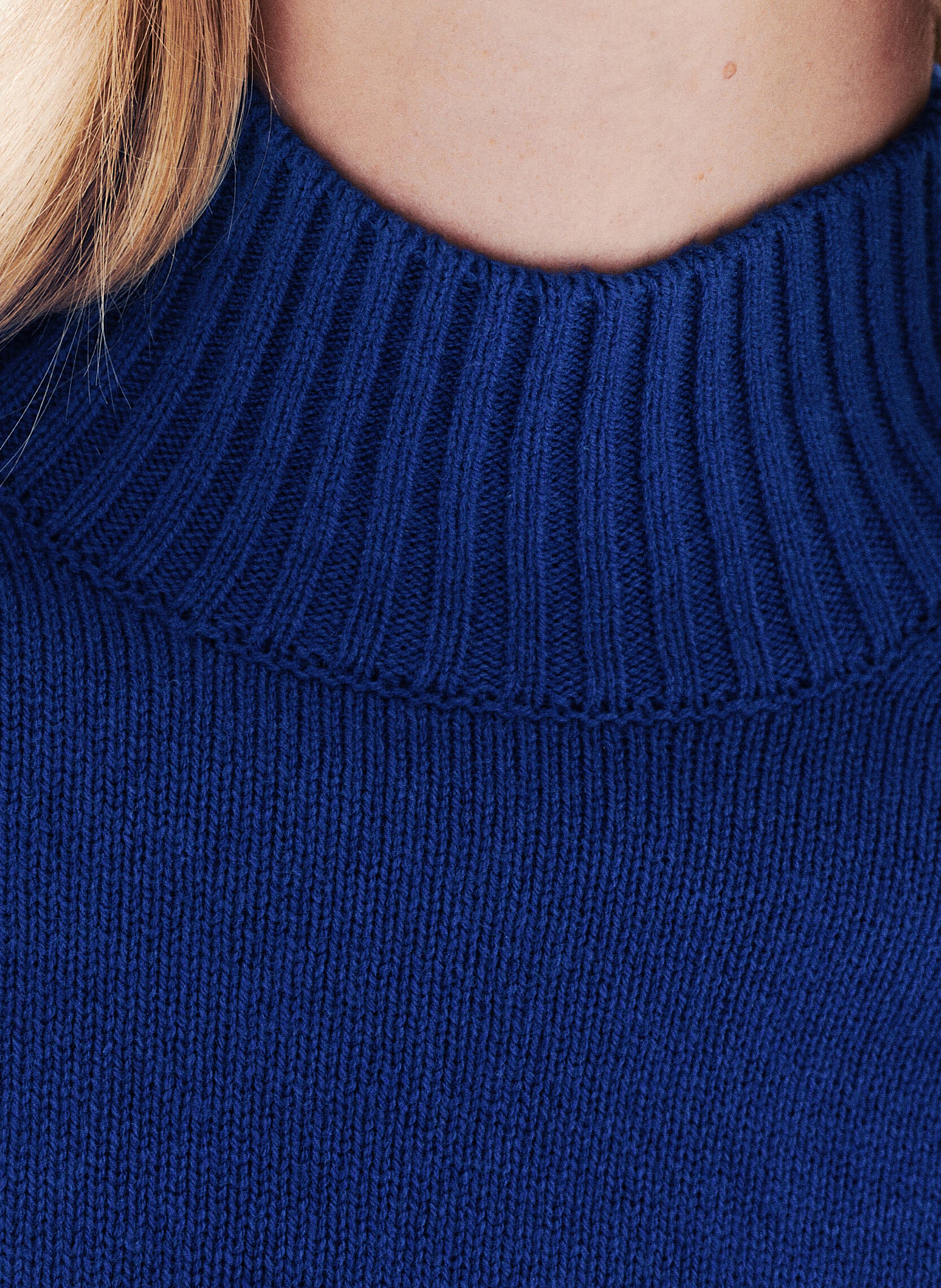 Pull droit col montant en laine mélangée CAROLL Bleu